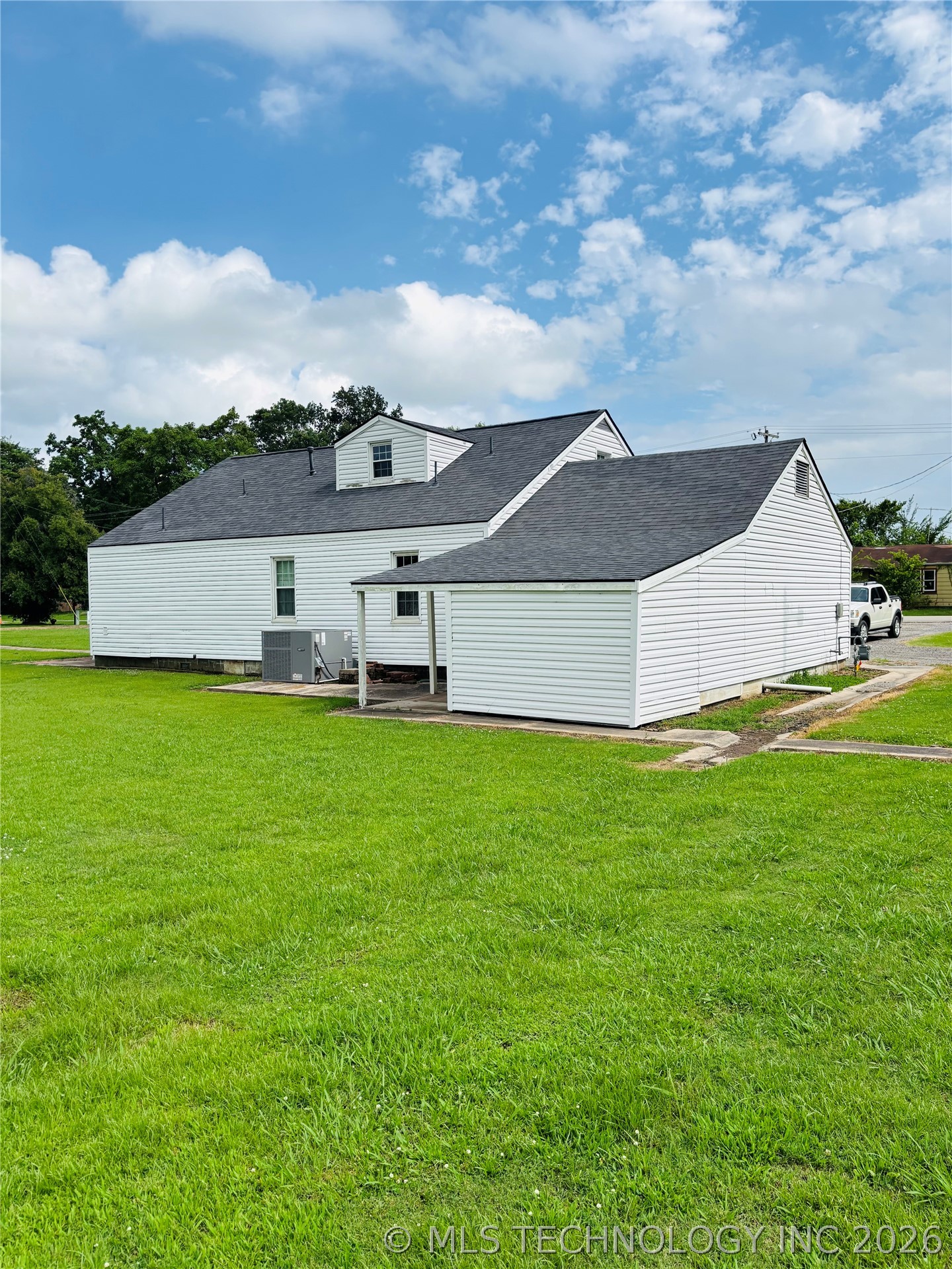 325 College Road Warner OK 74469