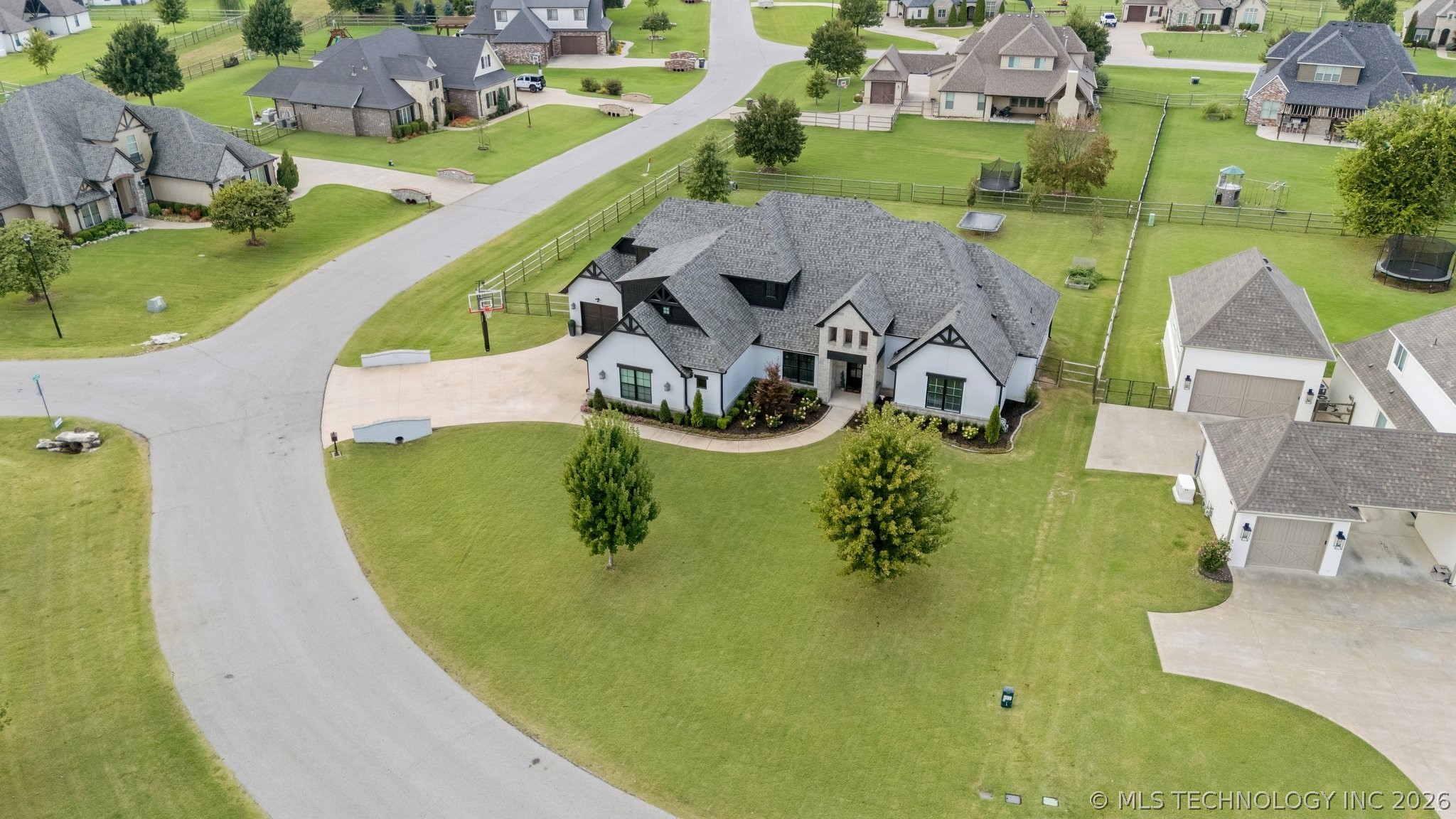 19236 E Twin Creeks Drive Owasso OK 74015
