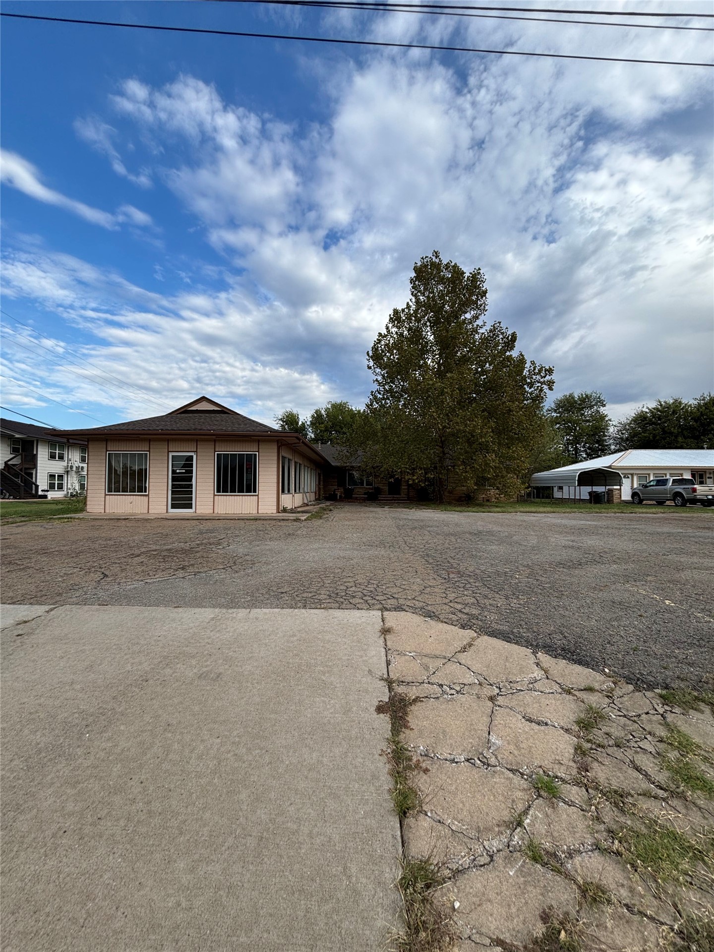 418 W Rogers Boulevard Skiatook OK 74070