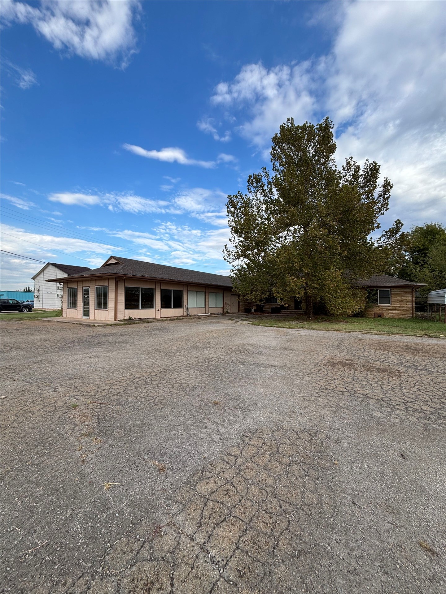 418 W Rogers Boulevard Skiatook OK 74070