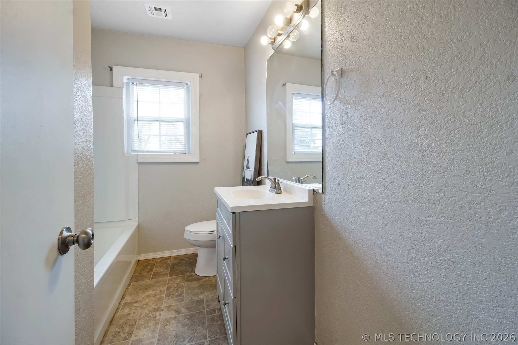 1916 W Union Place Collinsville OK 74021