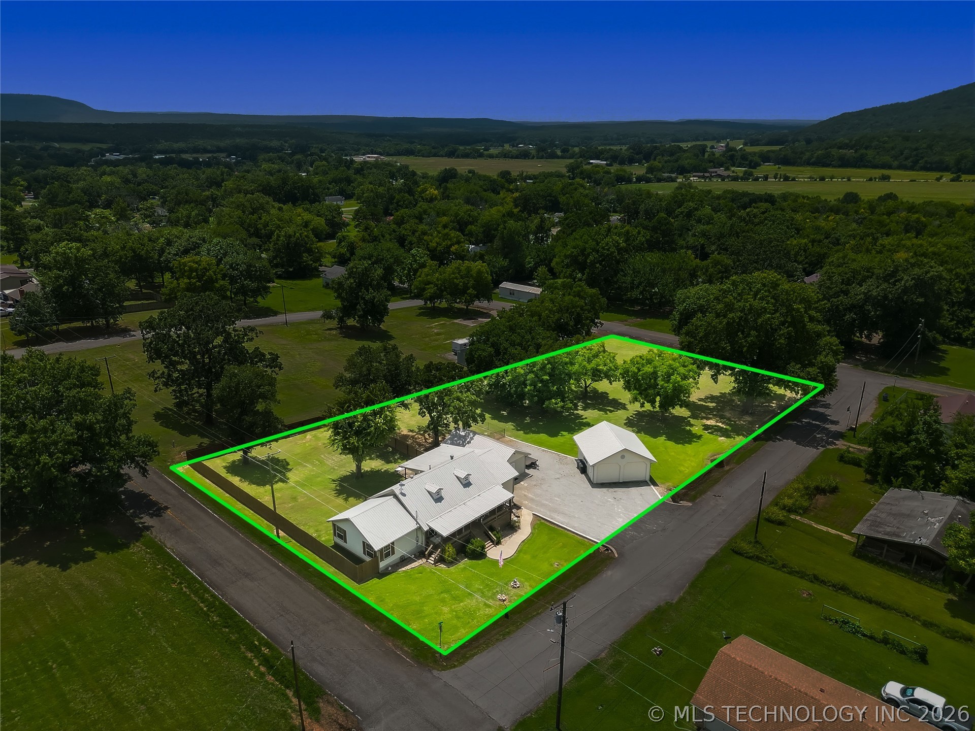 809 N K Street Quinton OK 74561
