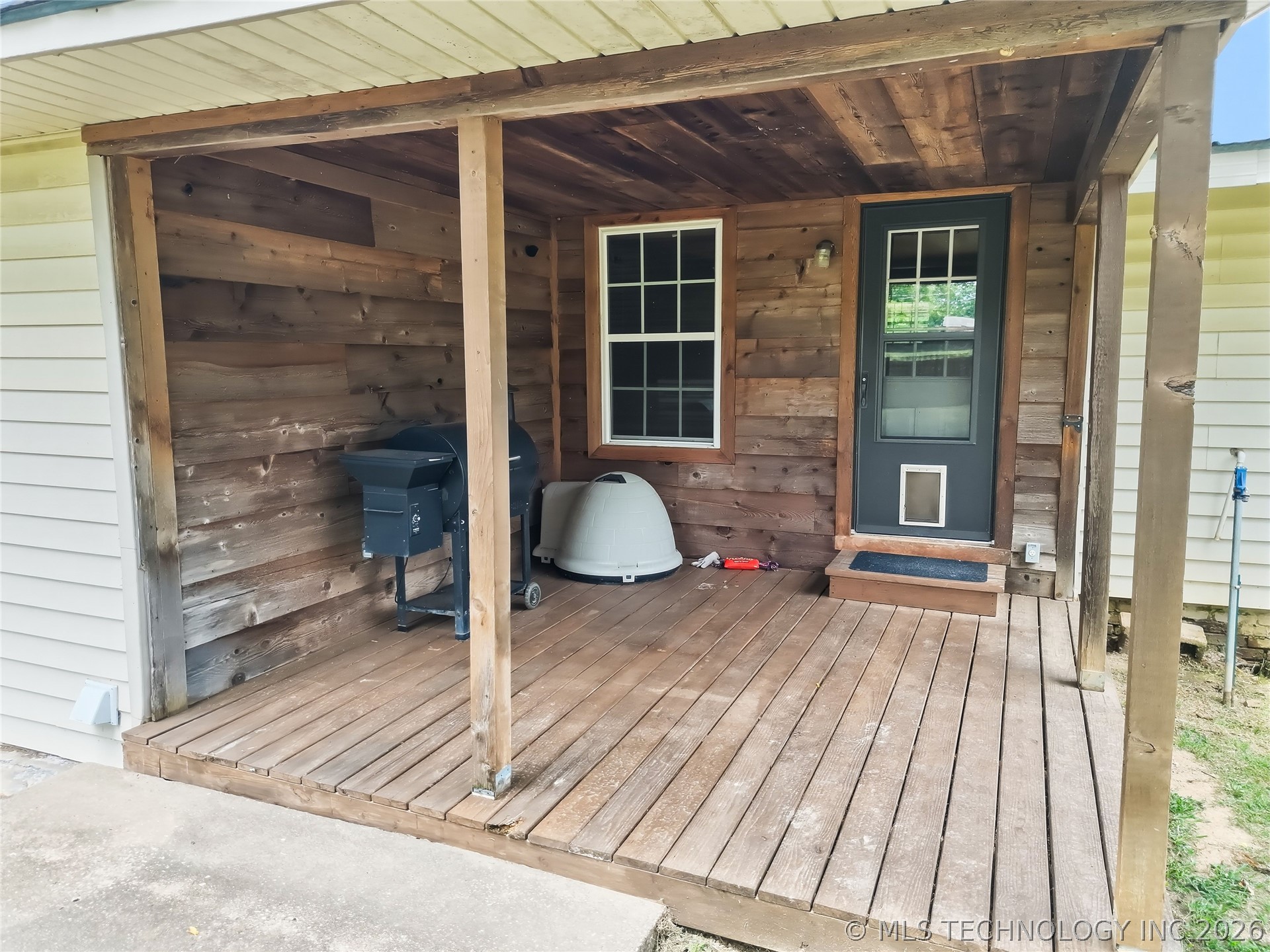 809 N K Street Quinton OK 74561