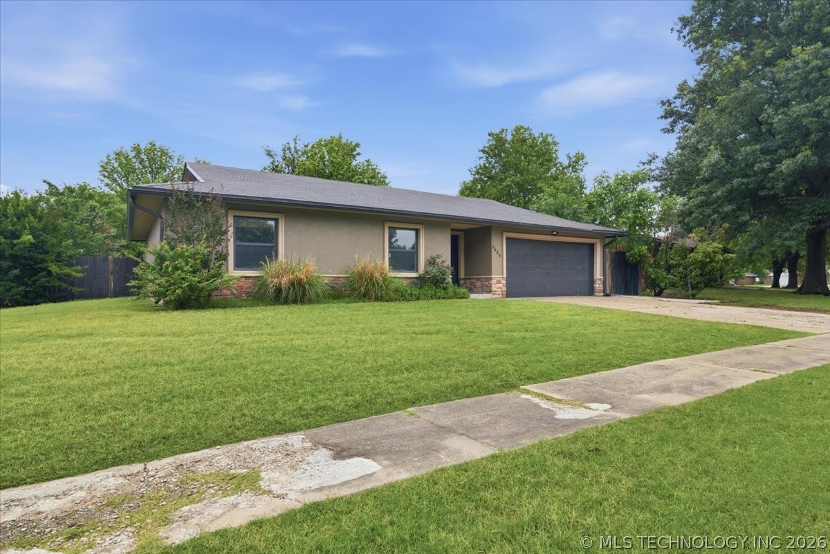 1680 S Pine Avenue Broken Arrow OK 74012