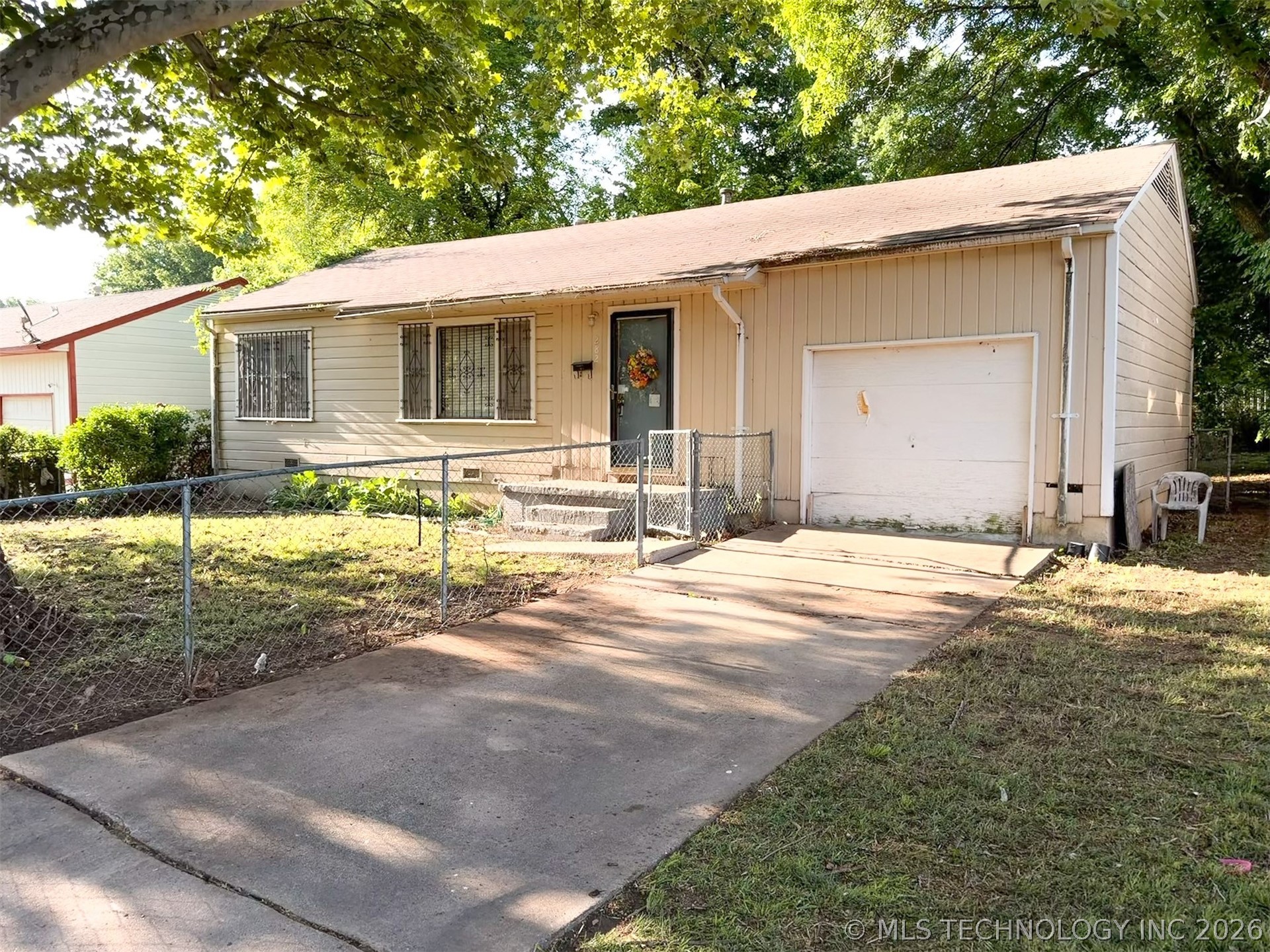 282 E 52nd Place N Tulsa OK 74126