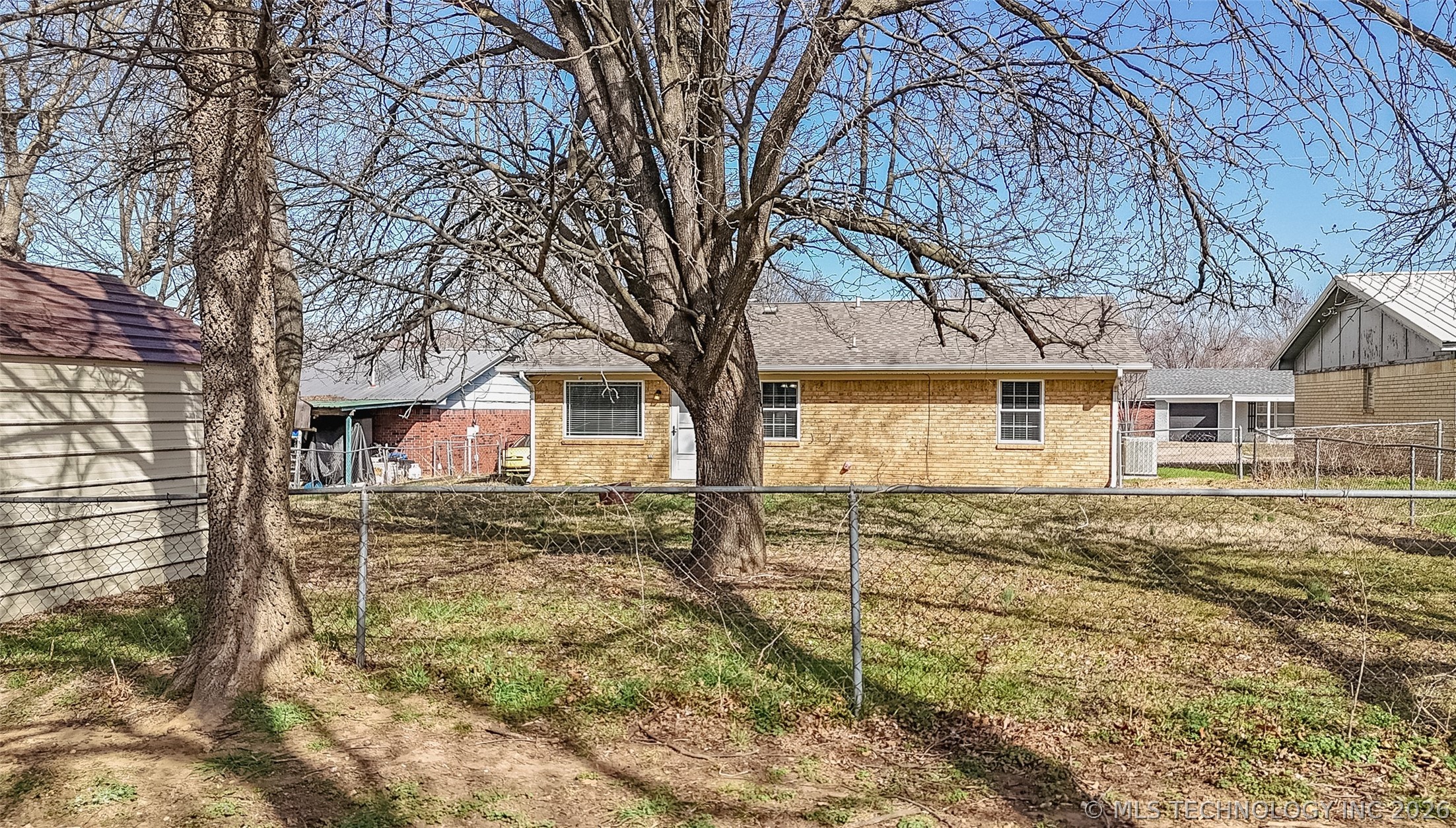 2217 E Meandering Way Ada OK 74820