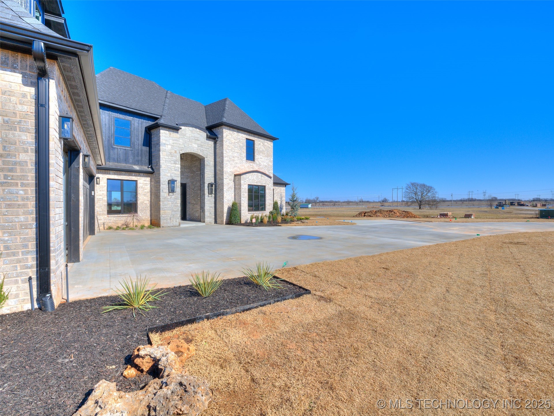 3211 E 169th Street S Bixby OK 74008