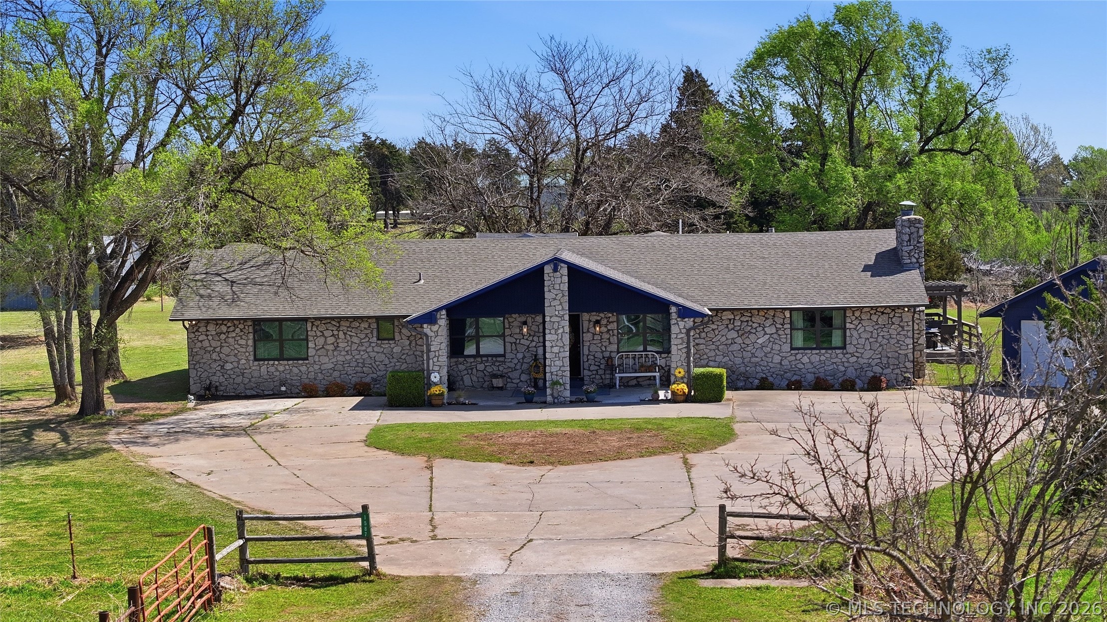 1587 County Road 5244 Hominy OK 74035