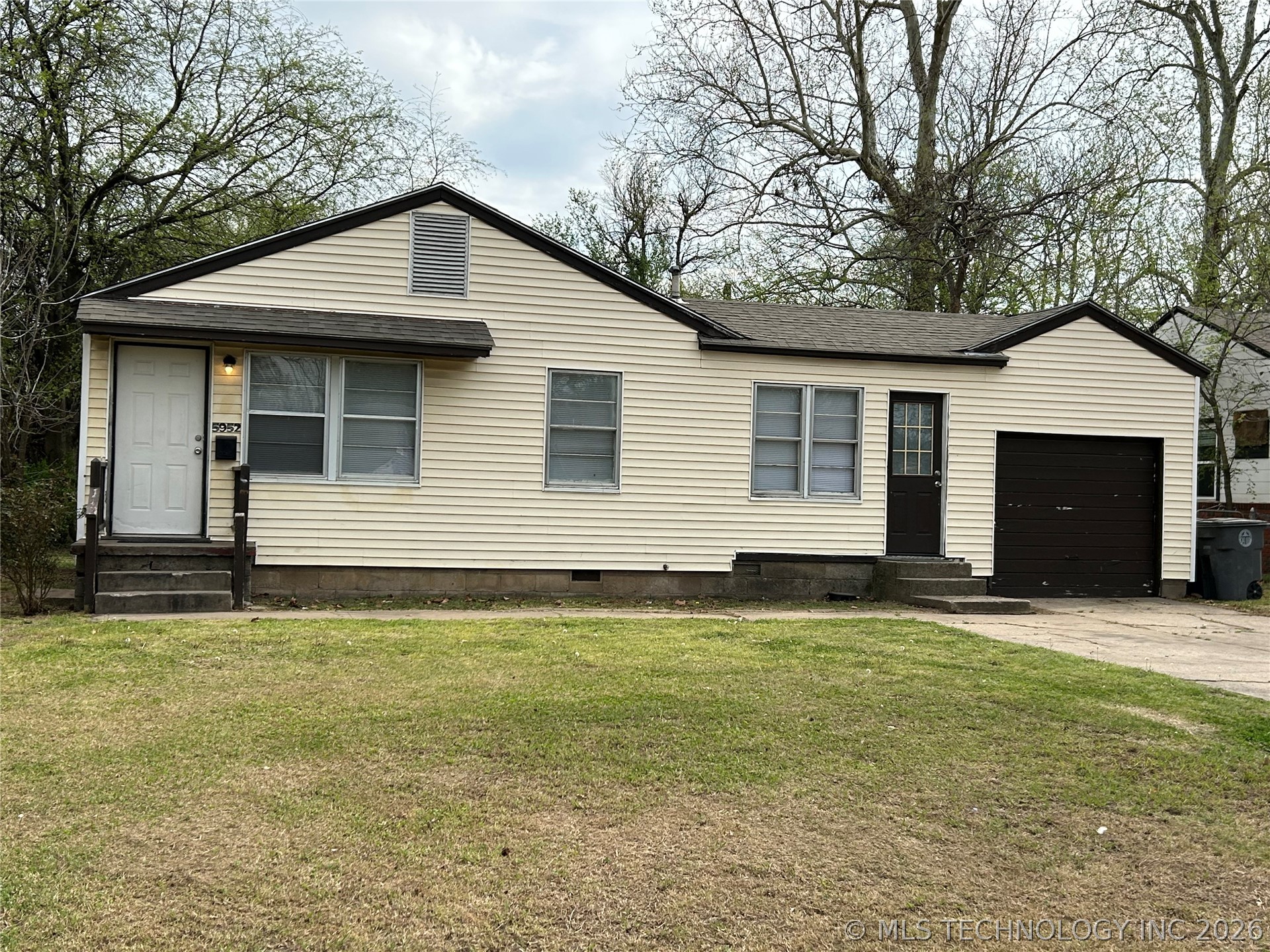 5952 E Newton Place Tulsa OK 74115