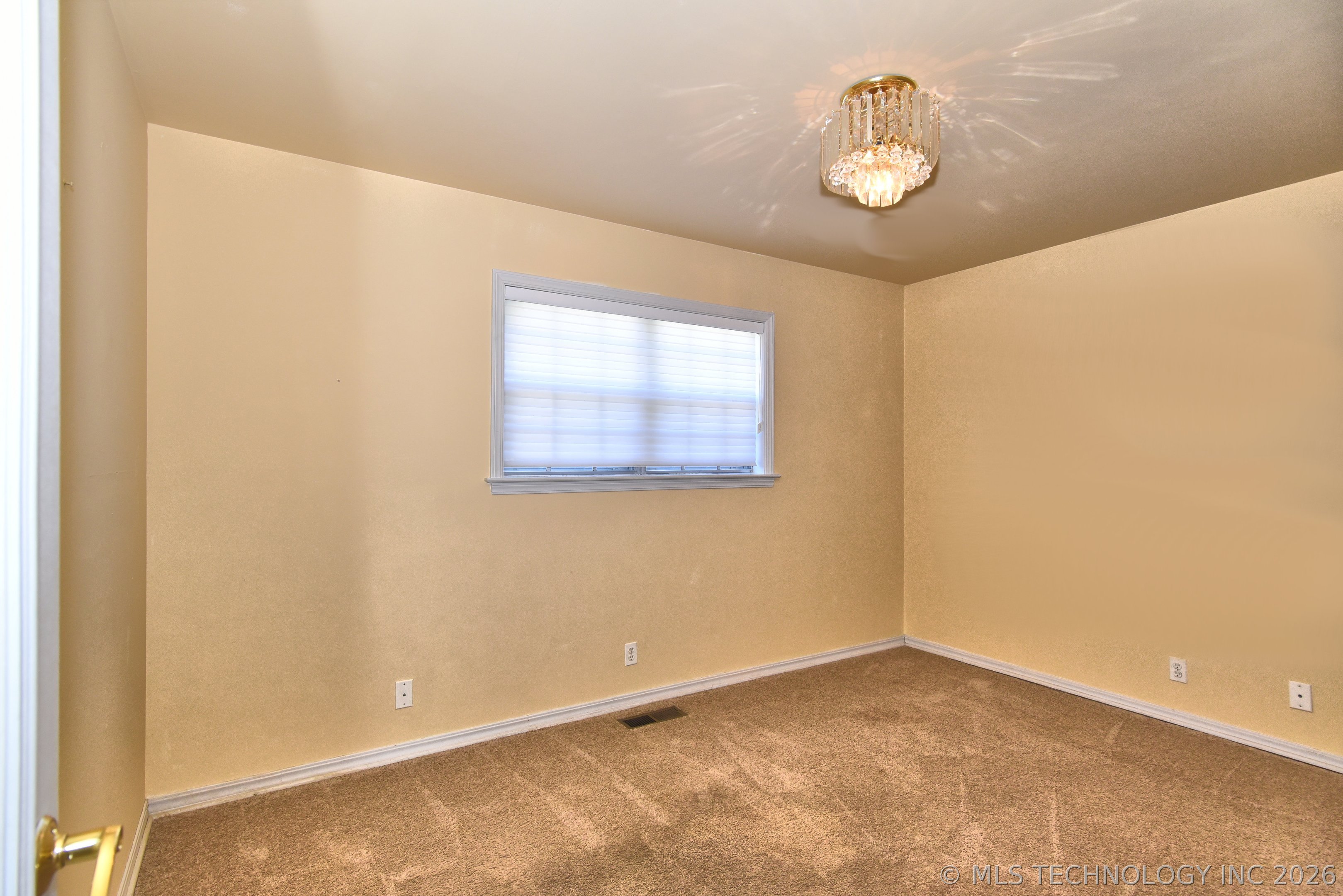 5736 E 63rd Place Tulsa OK 74136