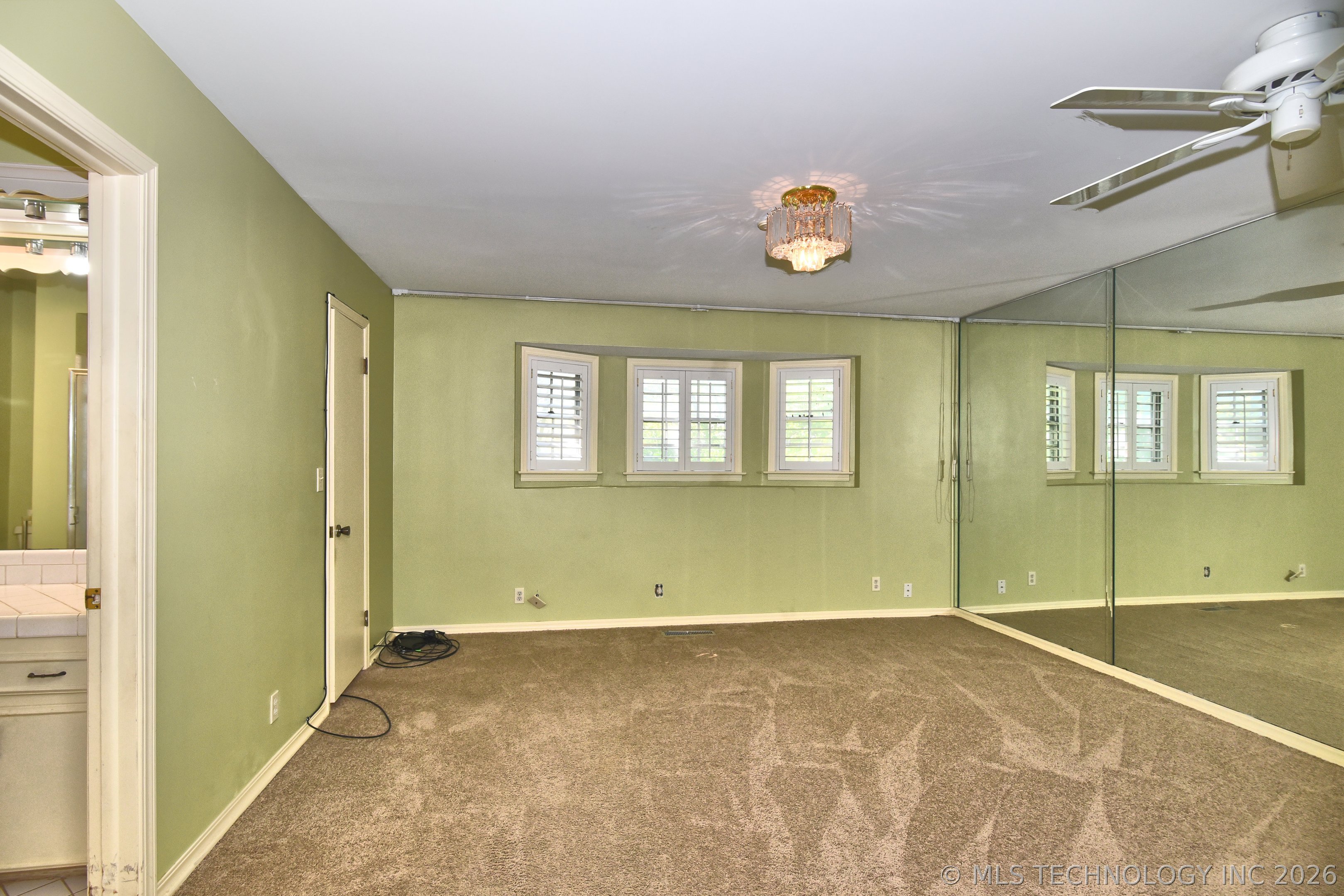 5736 E 63rd Place Tulsa OK 74136