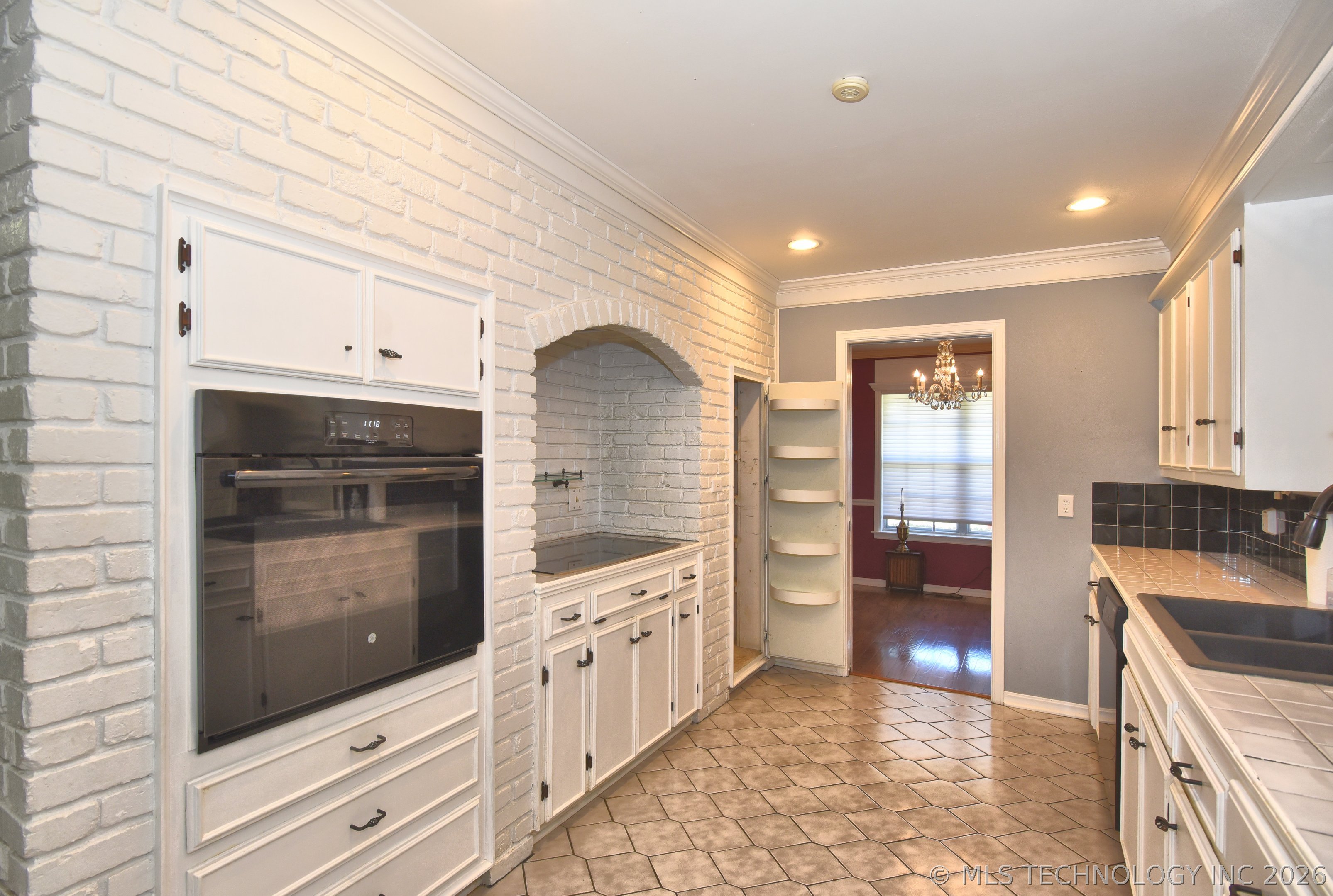 5736 E 63rd Place Tulsa OK 74136