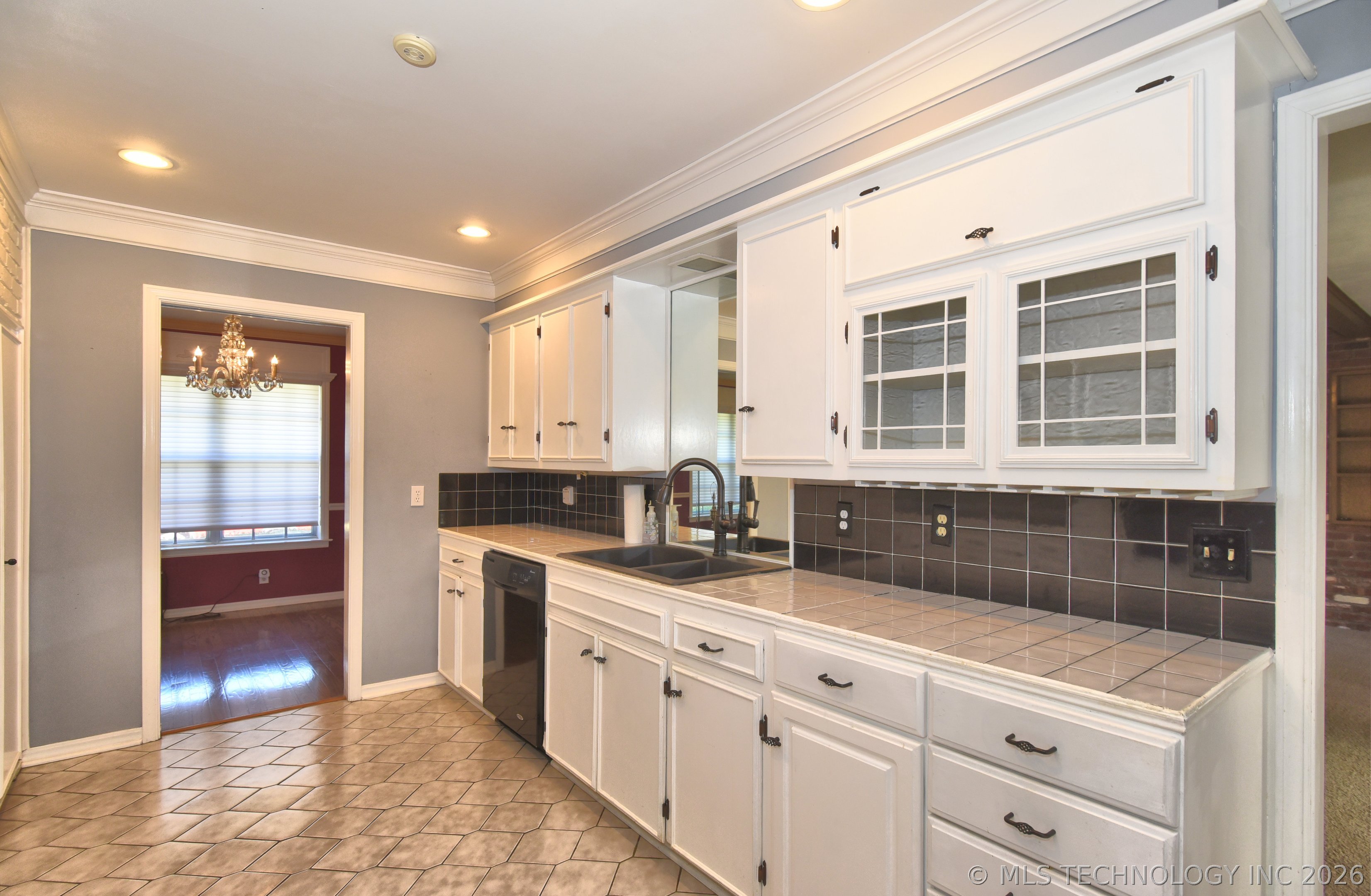 5736 E 63rd Place Tulsa OK 74136