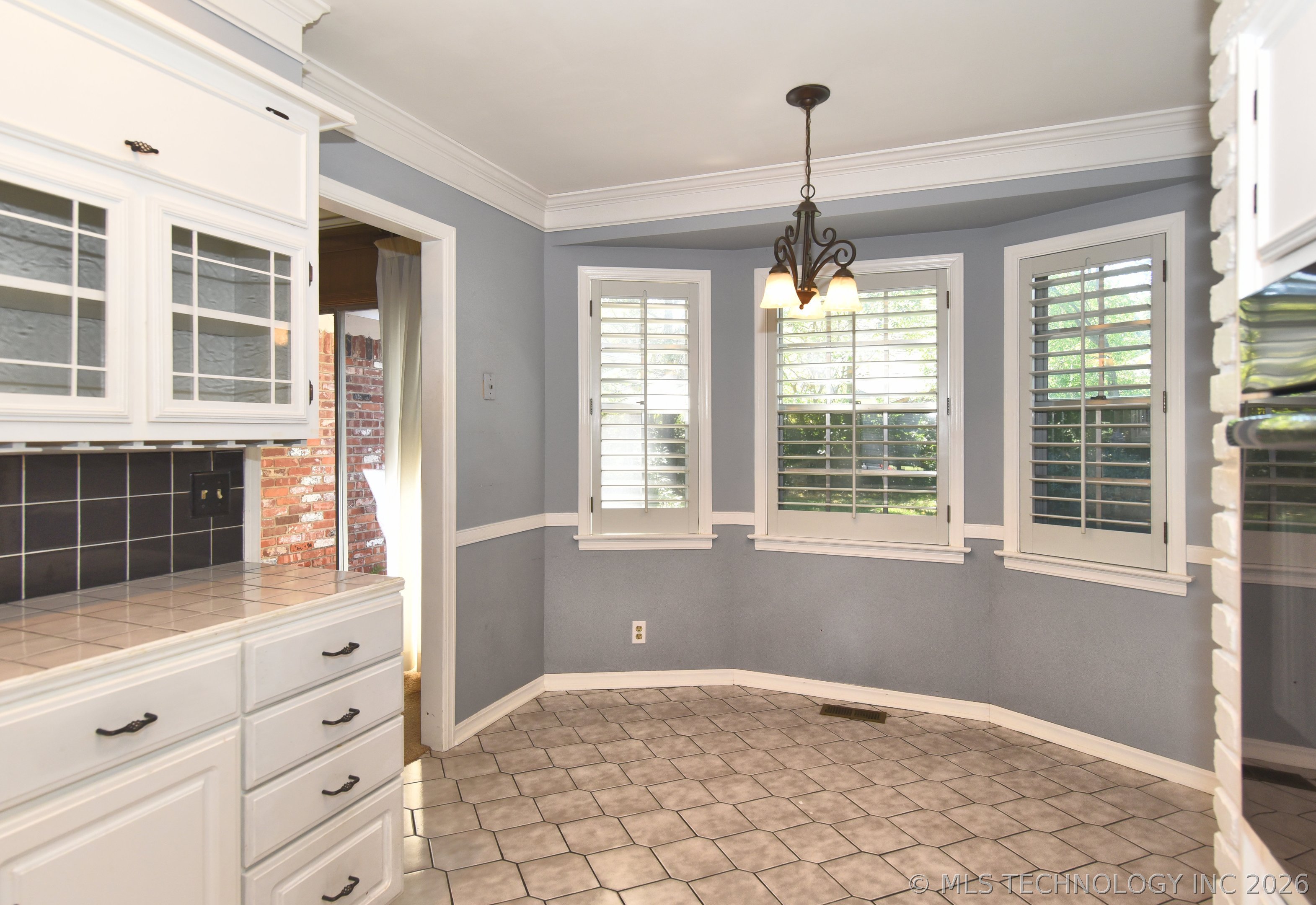 5736 E 63rd Place Tulsa OK 74136