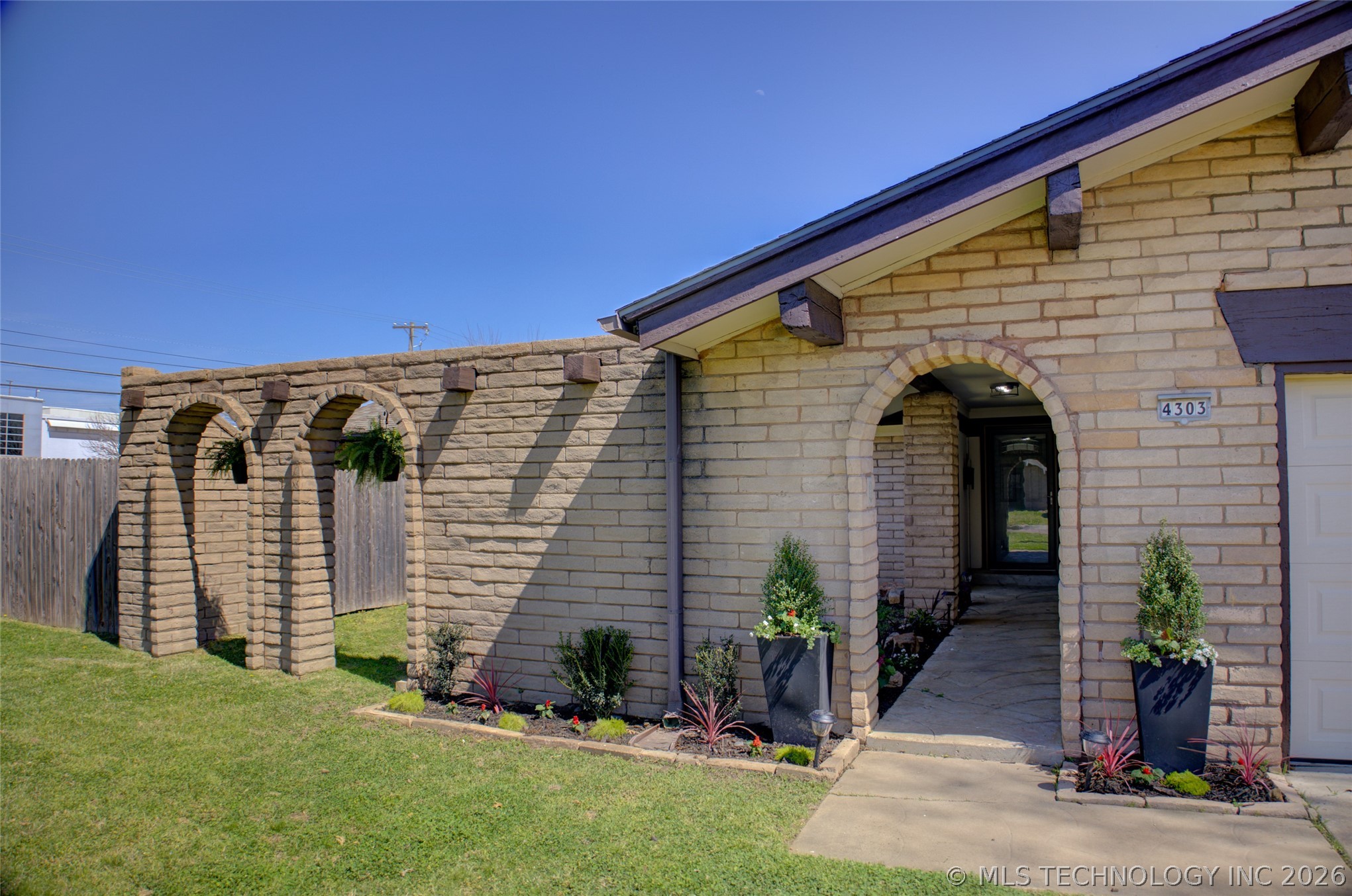 4303 S Lakewood Avenue Tulsa OK 74135
