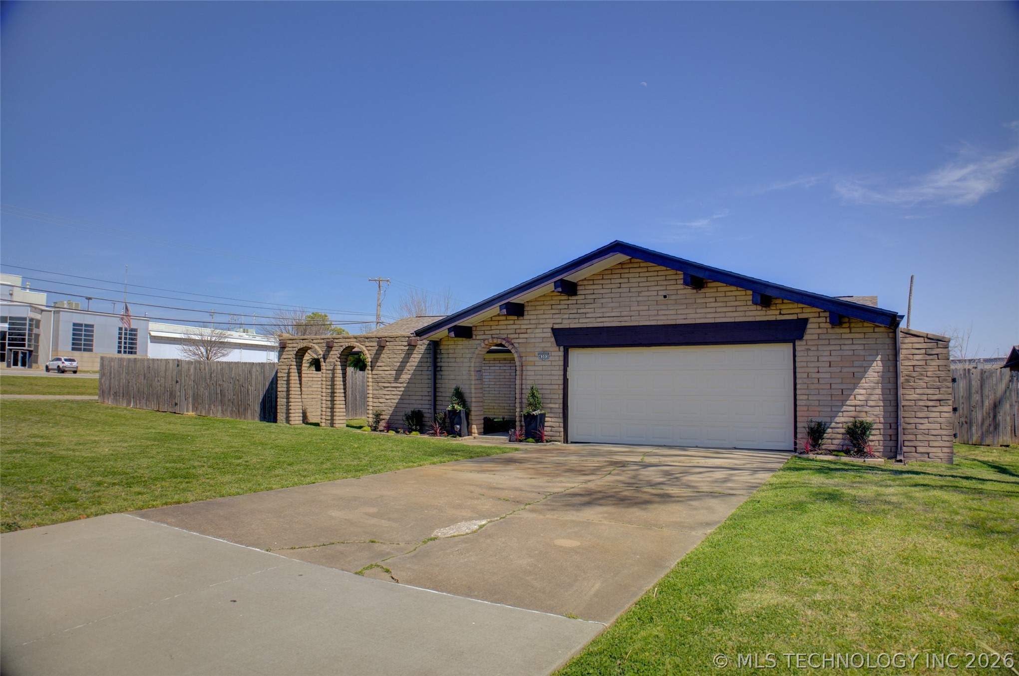 4303 S Lakewood Avenue Tulsa OK 74135
