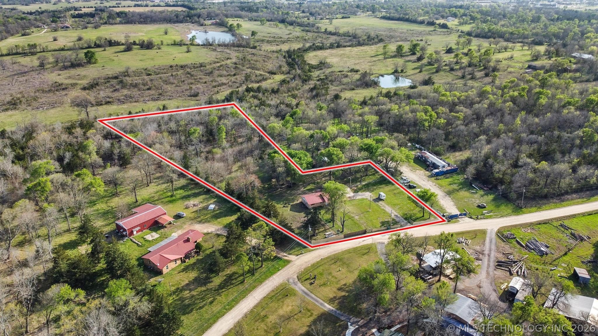 2628 E 2064 Road Hugo OK 74743