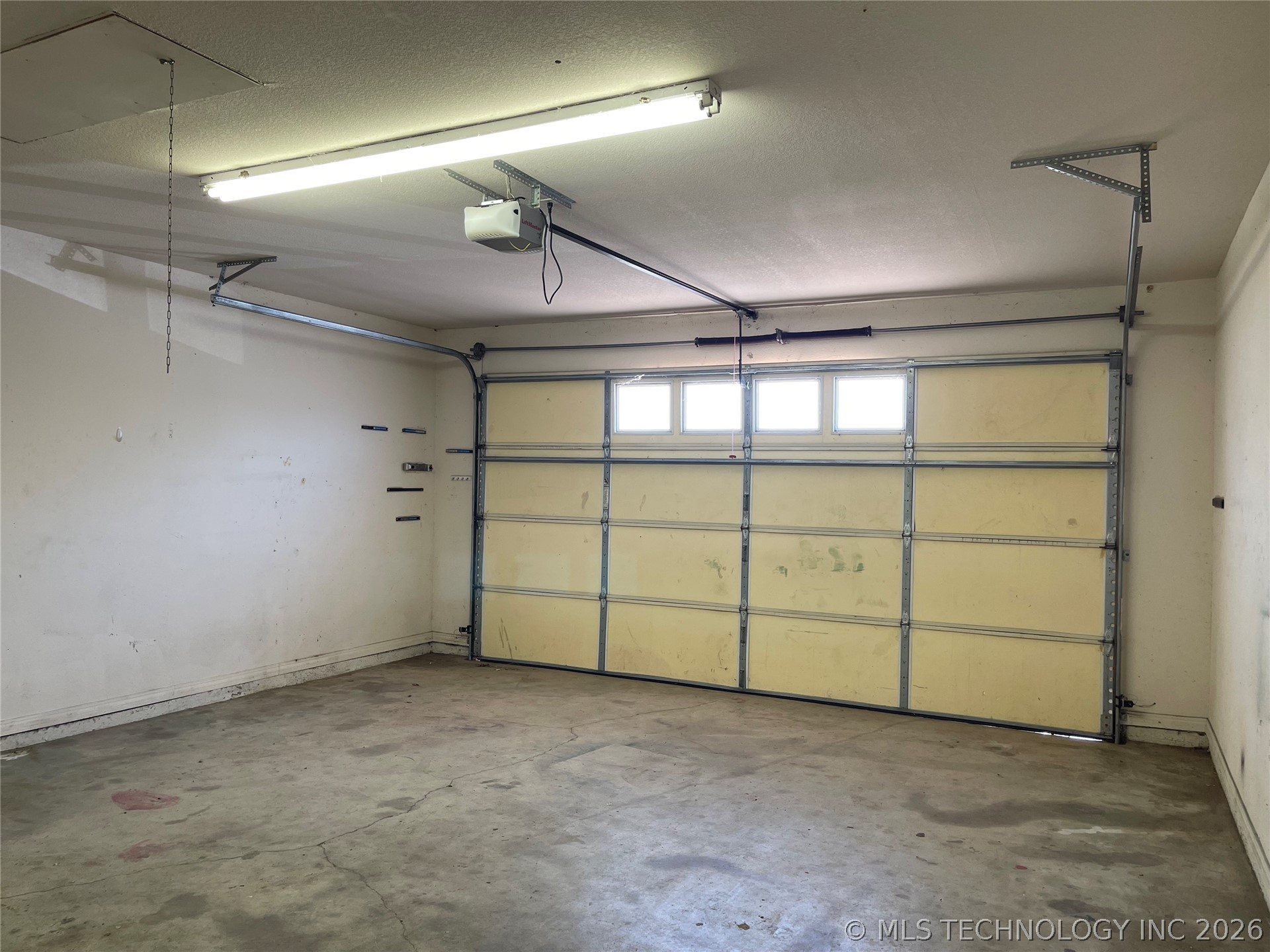 420 N Hughes Avenue Morris OK 74445