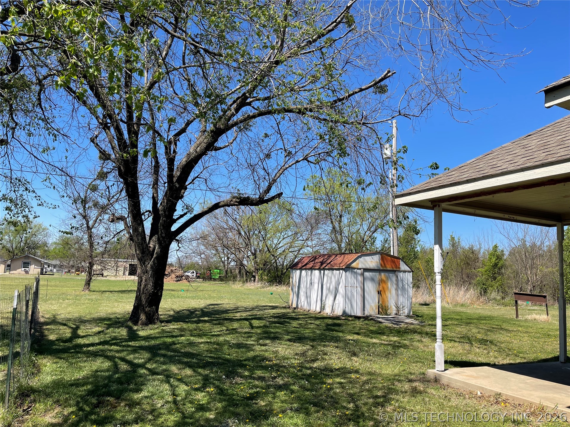 420 N Hughes Avenue Morris OK 74445