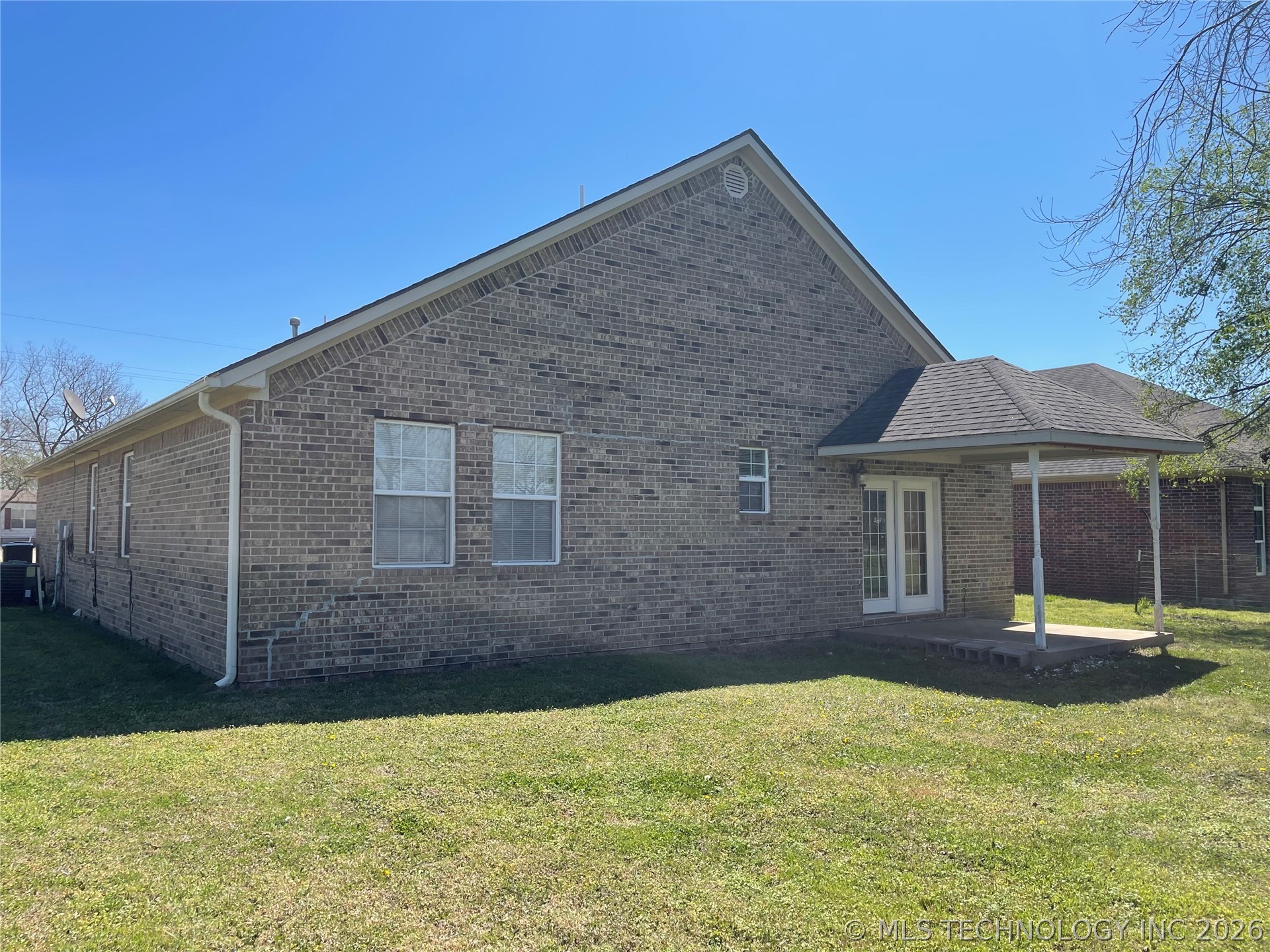 420 N Hughes Avenue Morris OK 74445