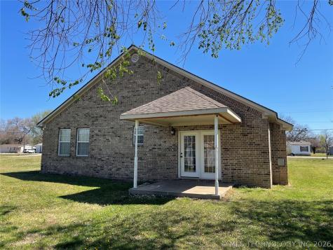 420 N Hughes Avenue Morris OK 74445