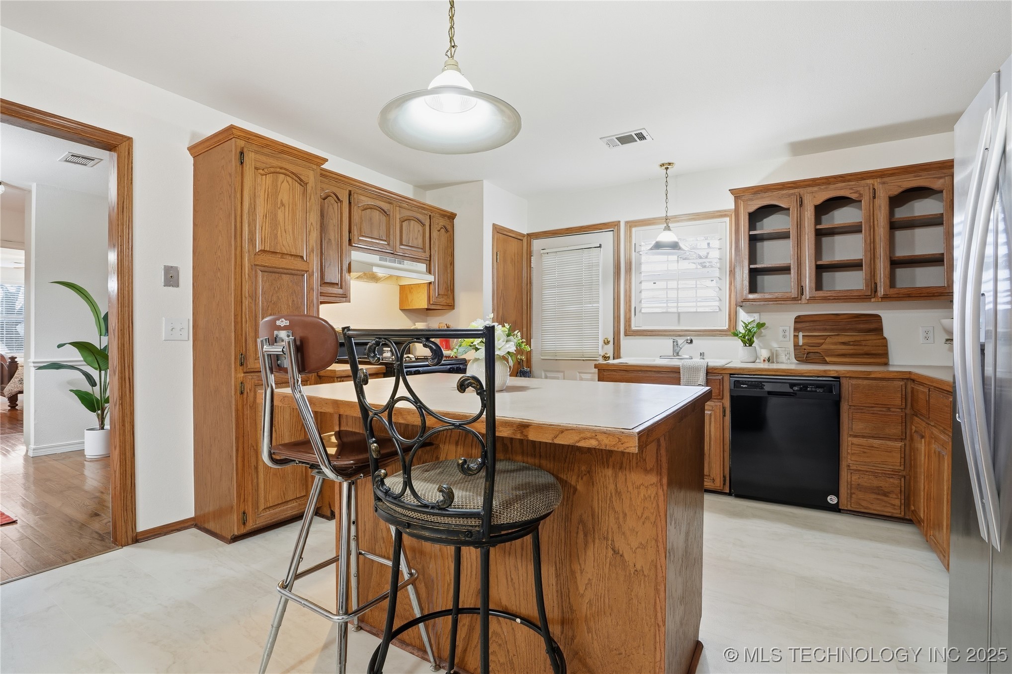1417 E Oak Street Cushing OK 74023