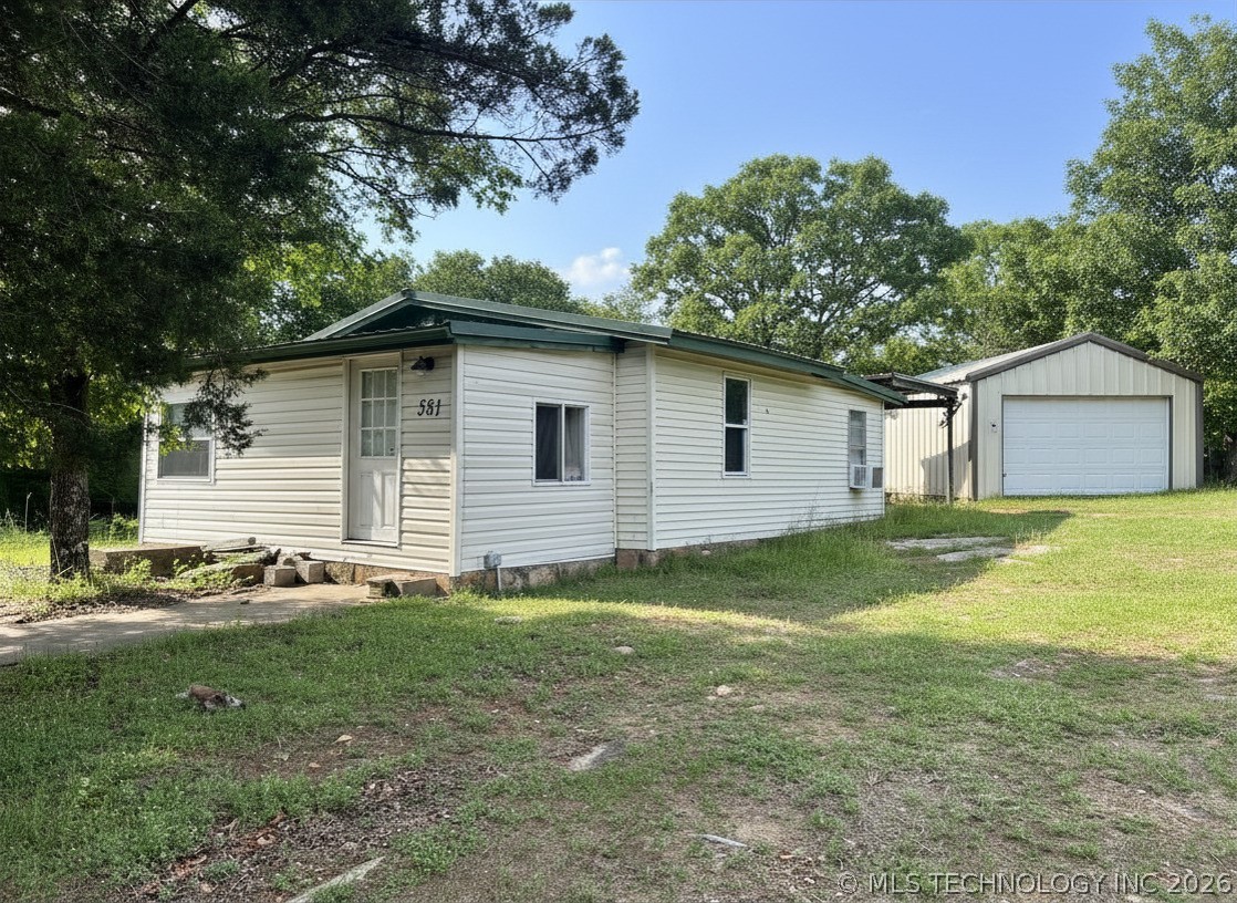 581 Dozer Bend Eufaula OK 74432