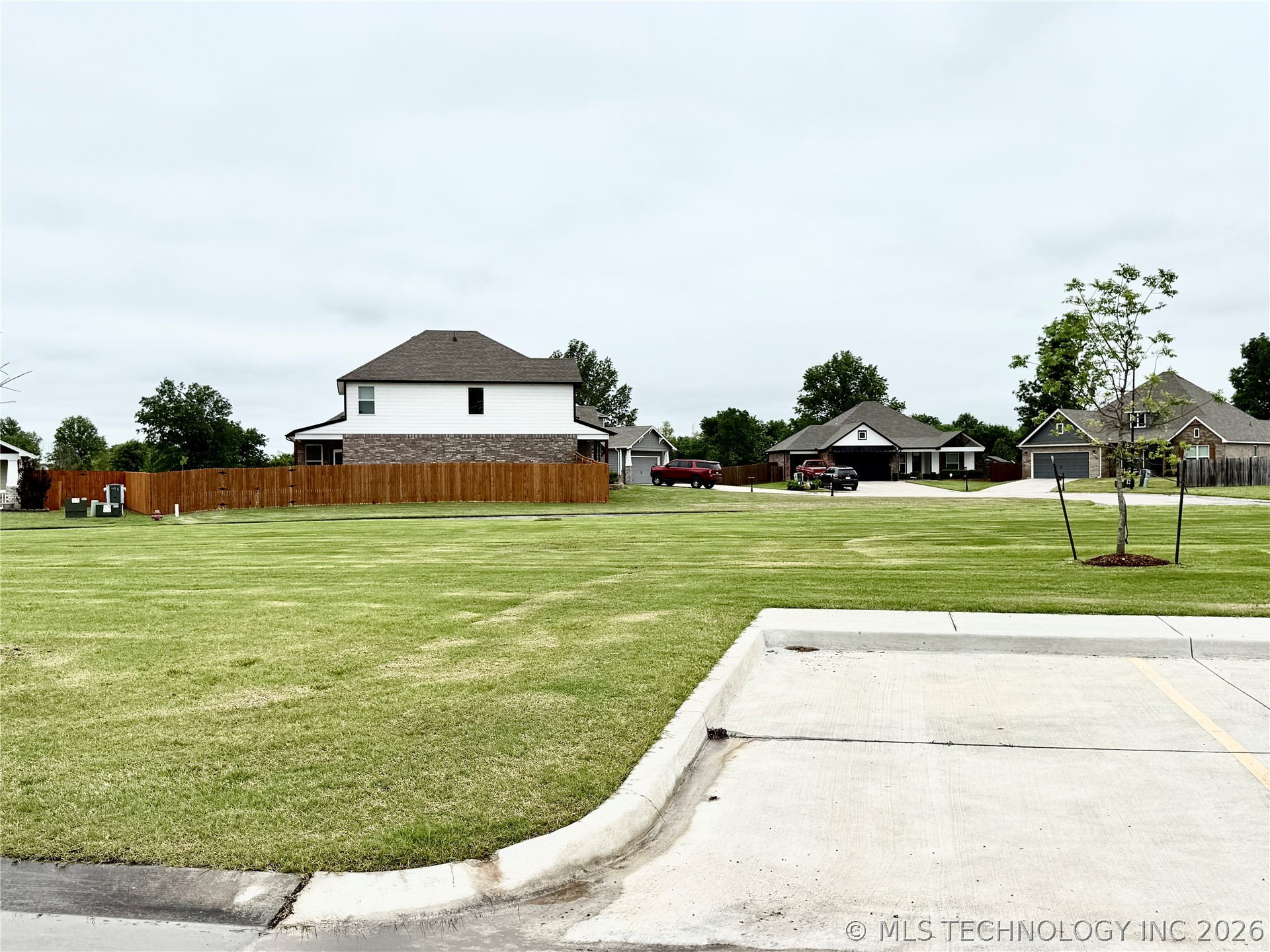 31752 E 62nd Place S Broken Arrow OK 74014