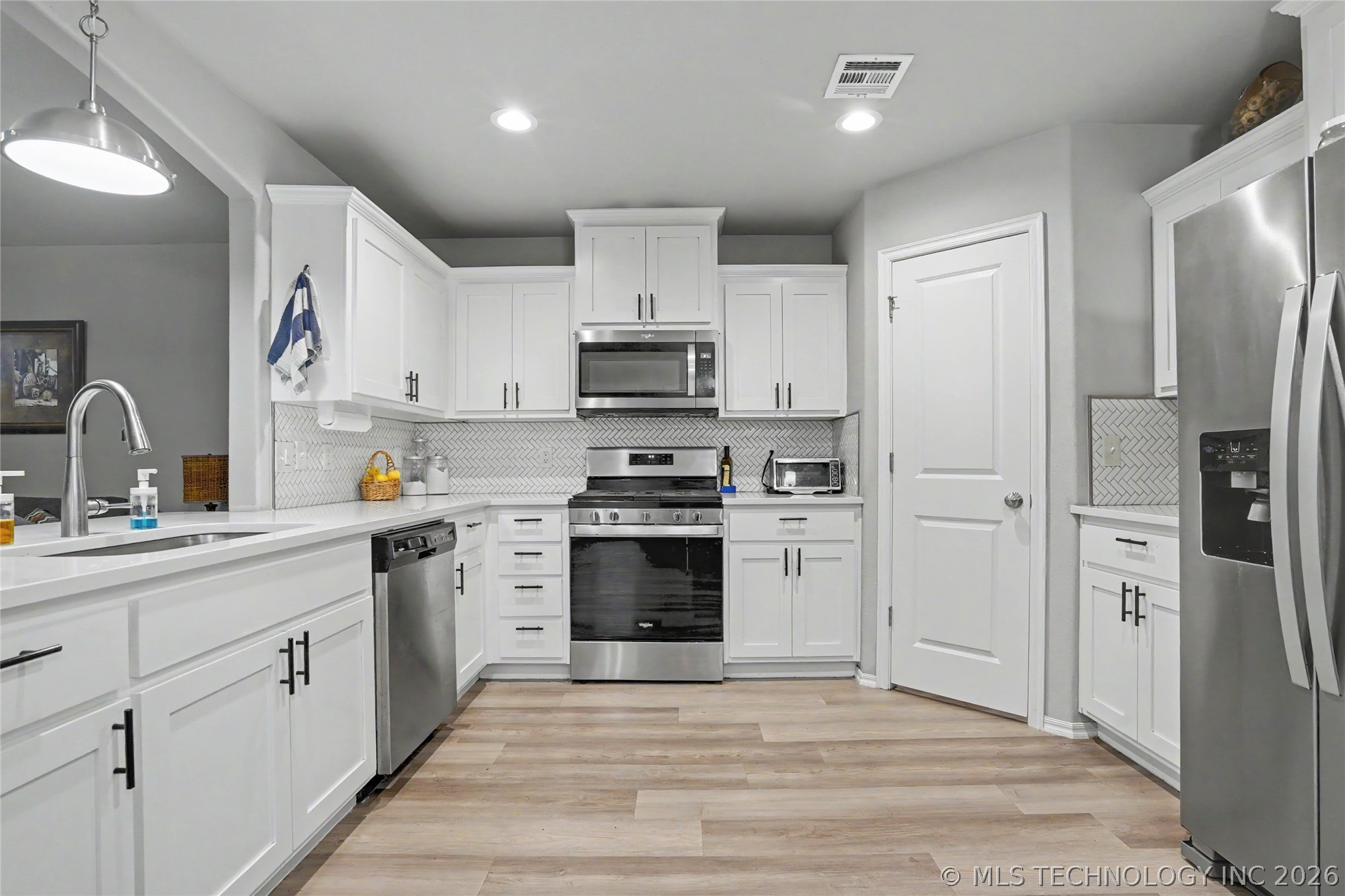 31752 E 62nd Place S Broken Arrow OK 74014