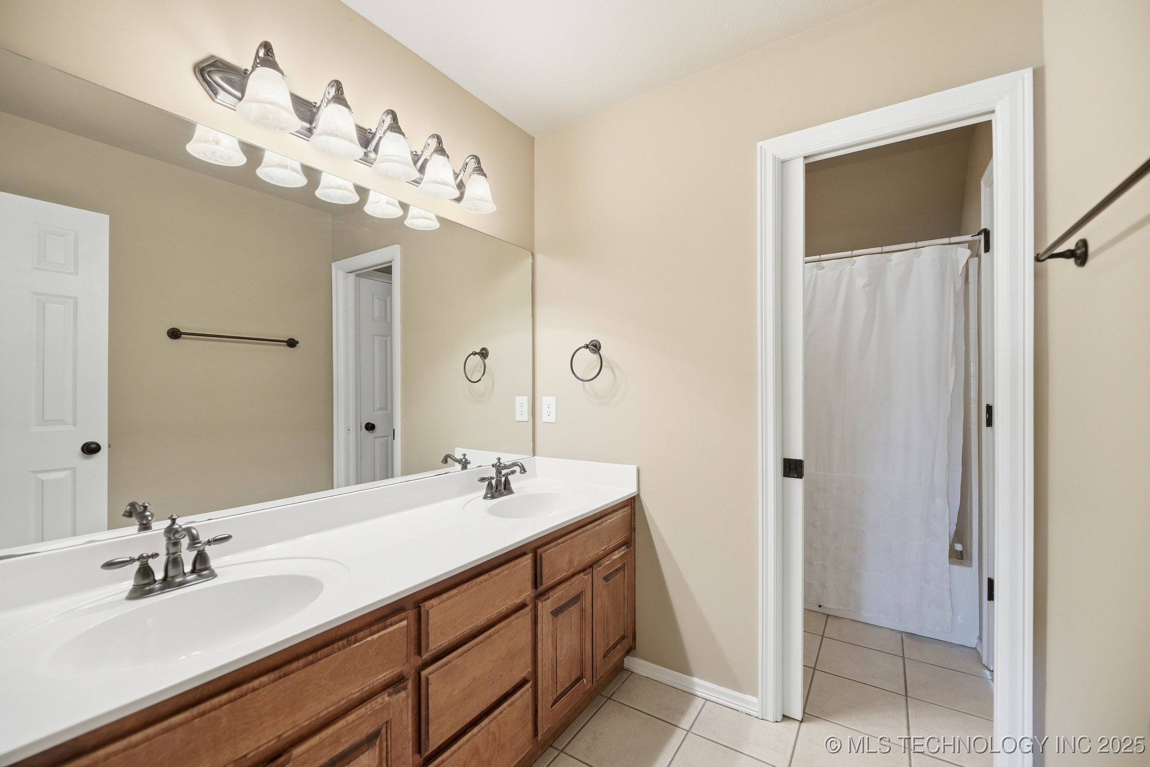 8331 S 100th East Place Tulsa OK 74133