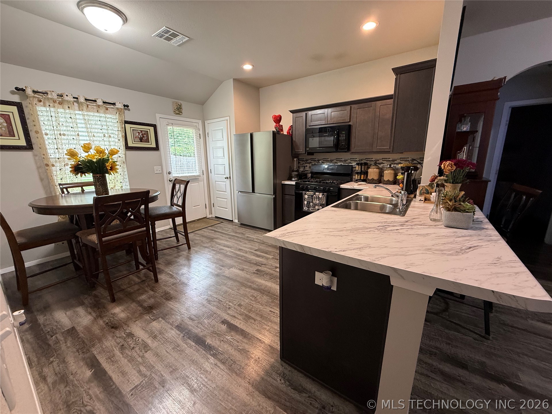 2811 E Quincy Street Broken Arrow OK 74014