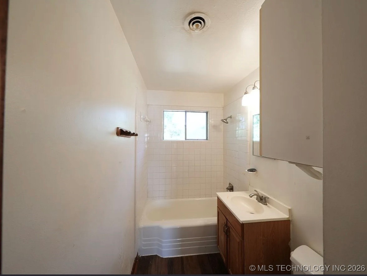 5462 N Johnstown Avenue E Tulsa OK 74126
