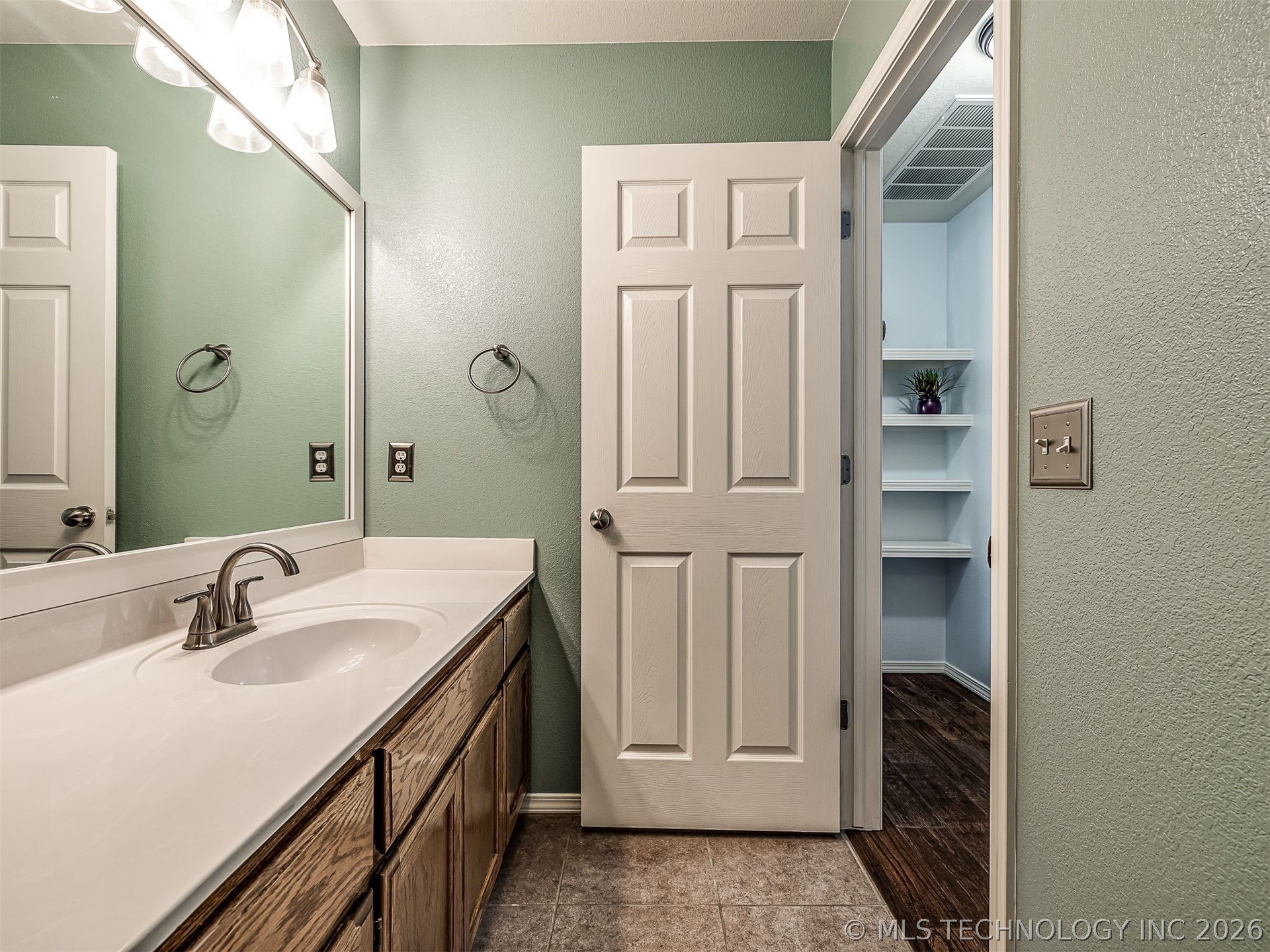 14039 S 300th Eastavenue Coweta OK 74429
