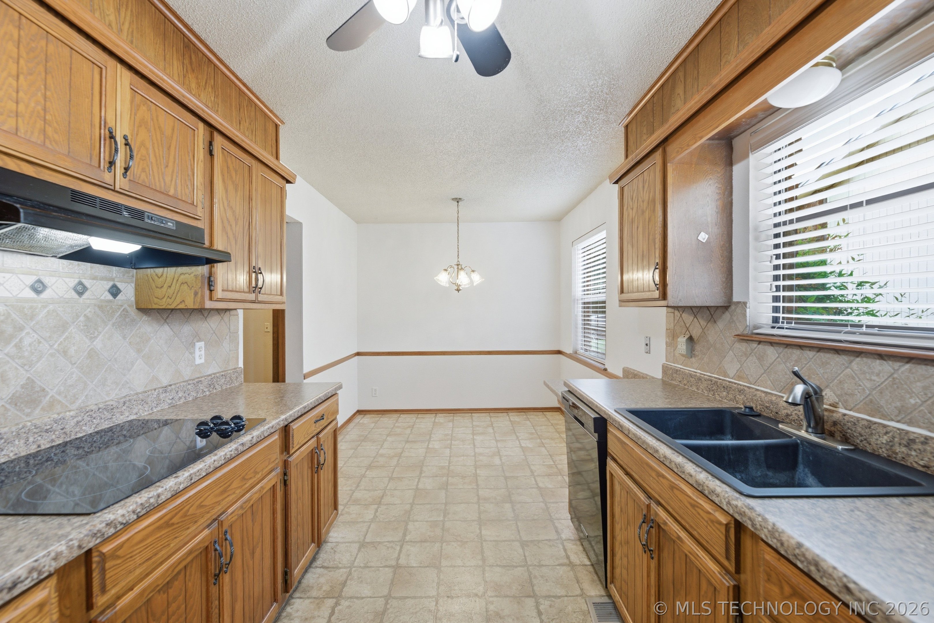 3207 S Skylane Drive Sand Springs OK 74063