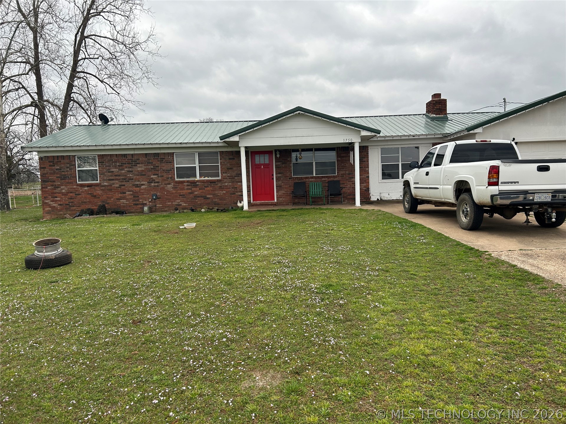 1750 W Taylor Drive Sallisaw OK 74955