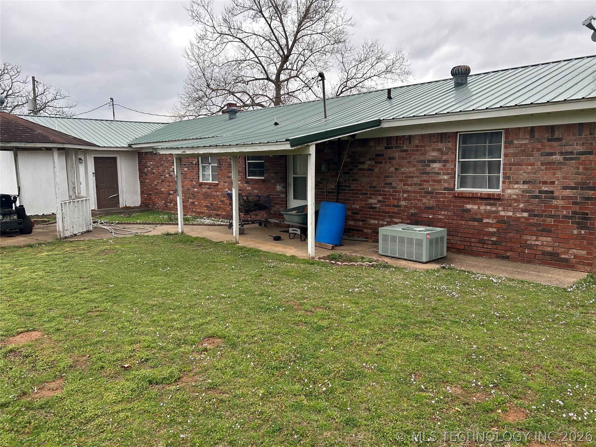 1750 W Taylor Drive Sallisaw OK 74955