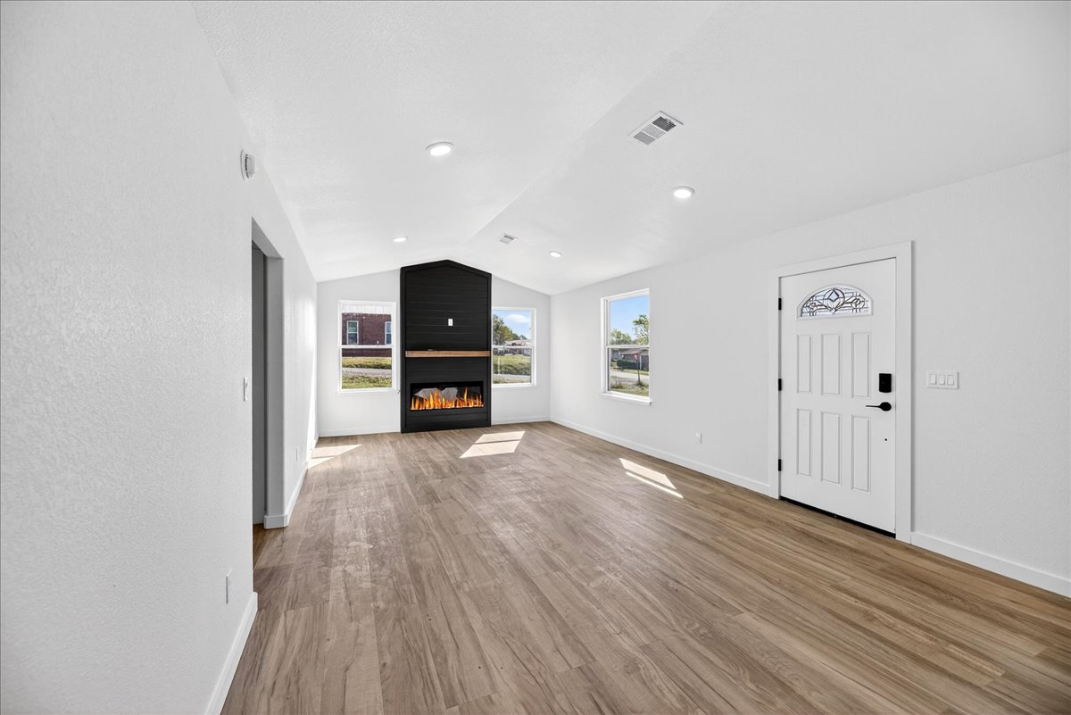 301 Swanson Road Mccurtain OK 74944