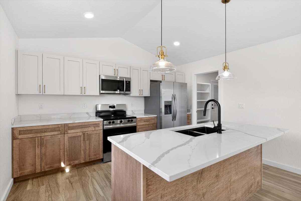 301 Swanson Road Mccurtain OK 74944