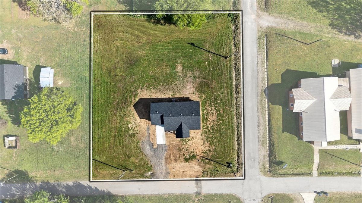 301 Swanson Road Mccurtain OK 74944