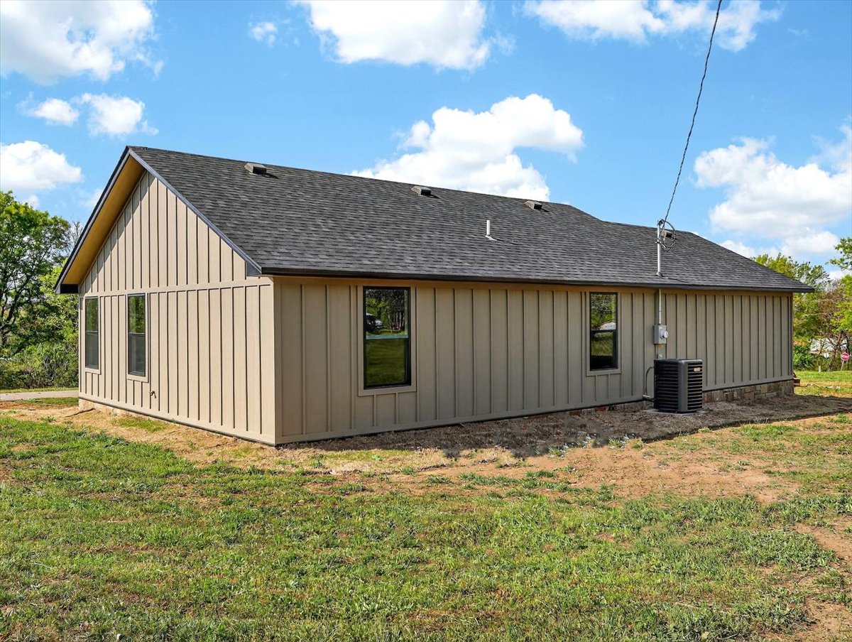 301 Swanson Road Mccurtain OK 74944