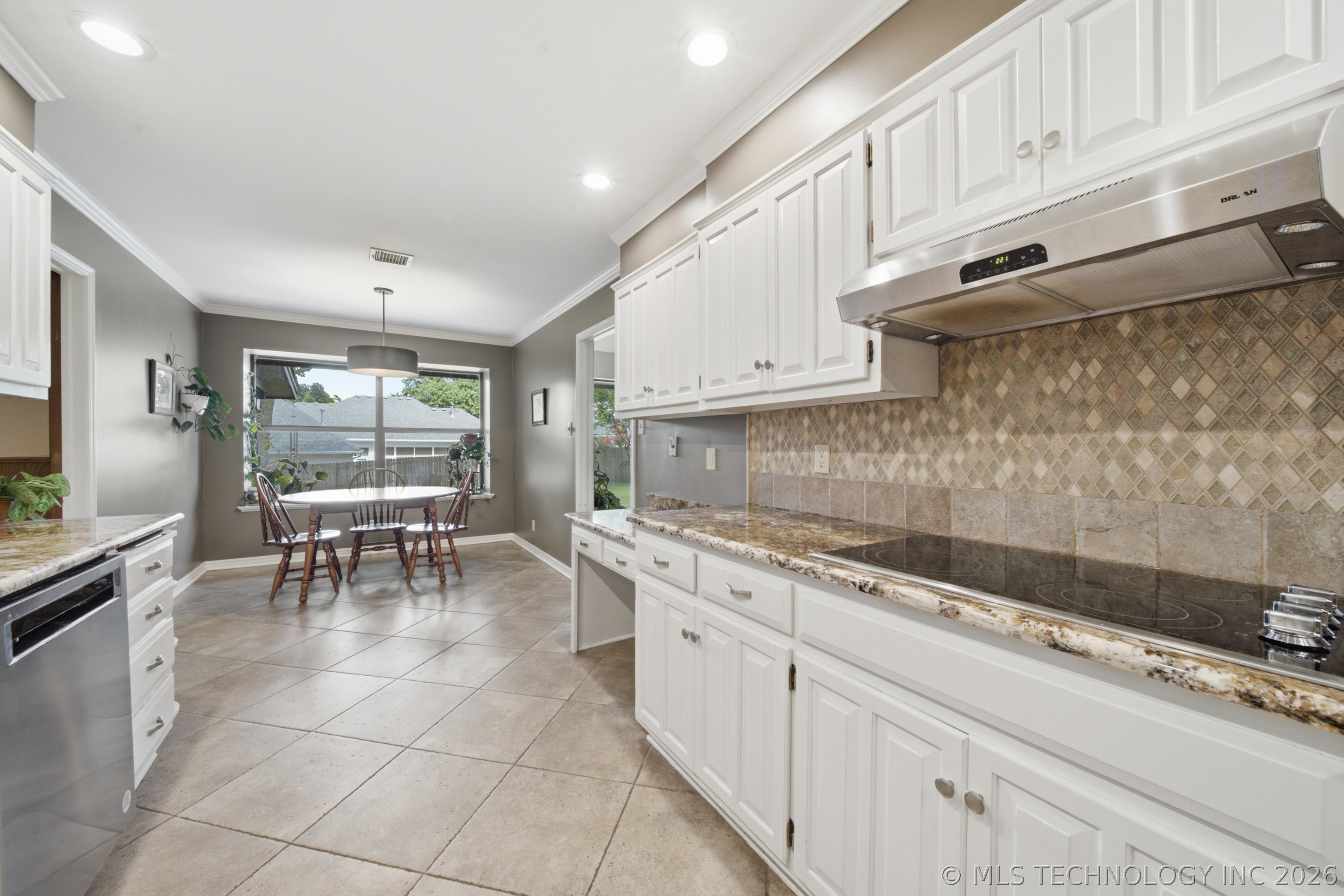 6407 S Quebec Avenue Tulsa OK 74136