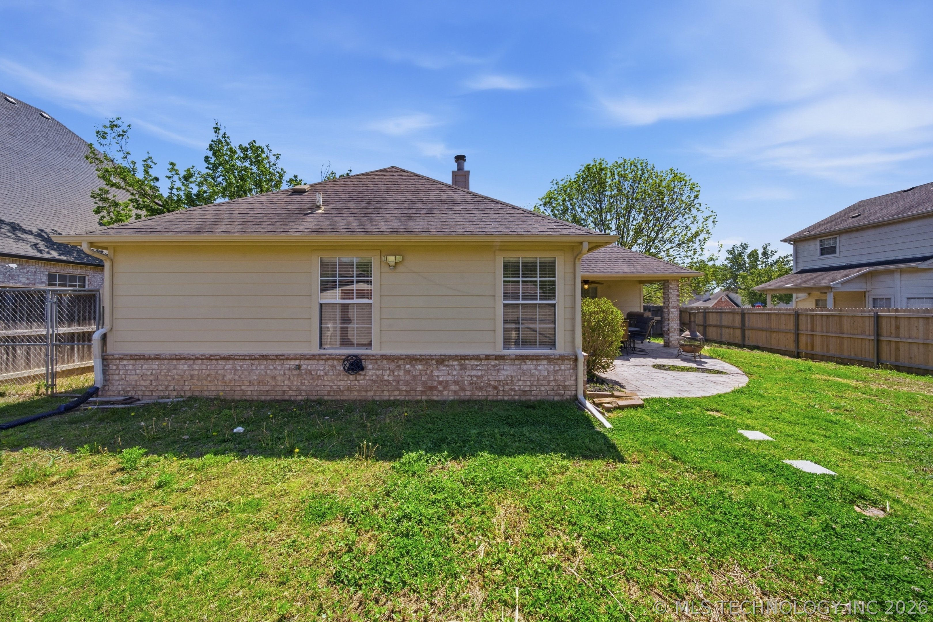 104 N Oak Place Broken Arrow OK 74012