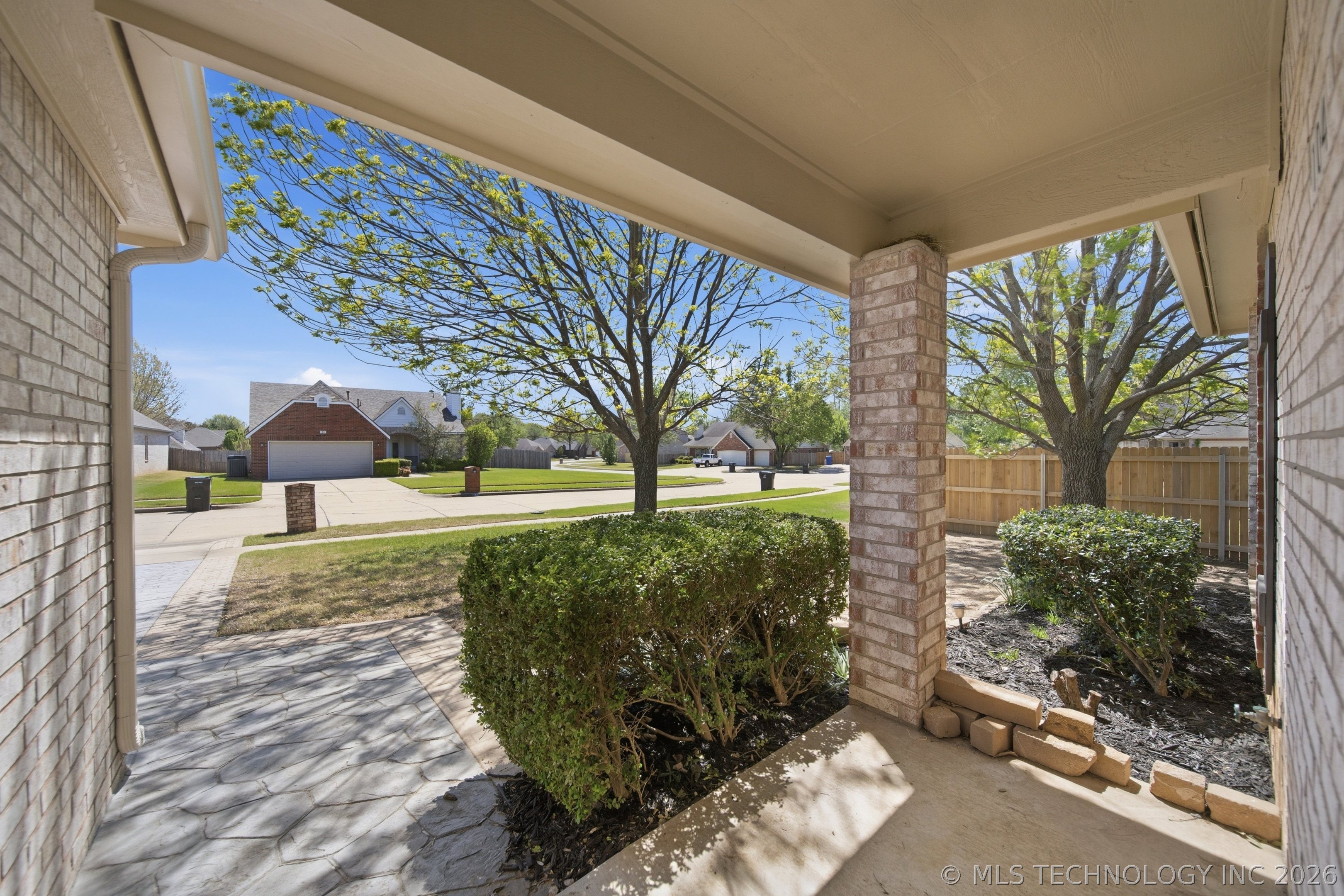 104 N Oak Place Broken Arrow OK 74012