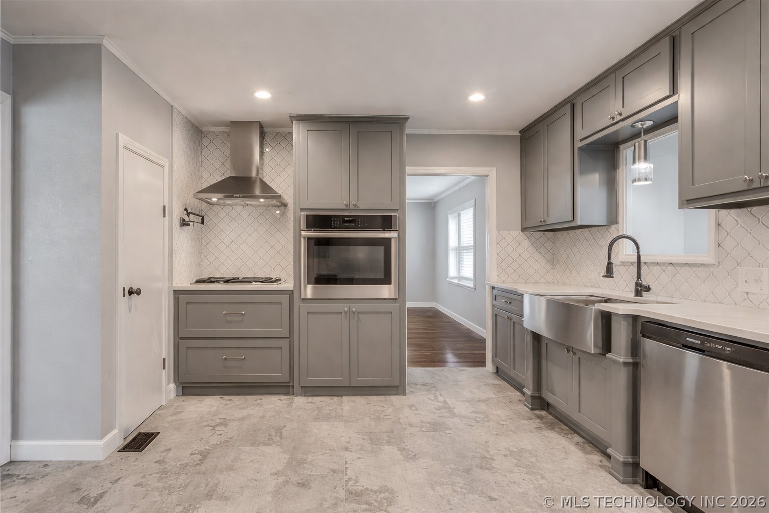1204 S Columbia Avenue Tulsa OK 74104