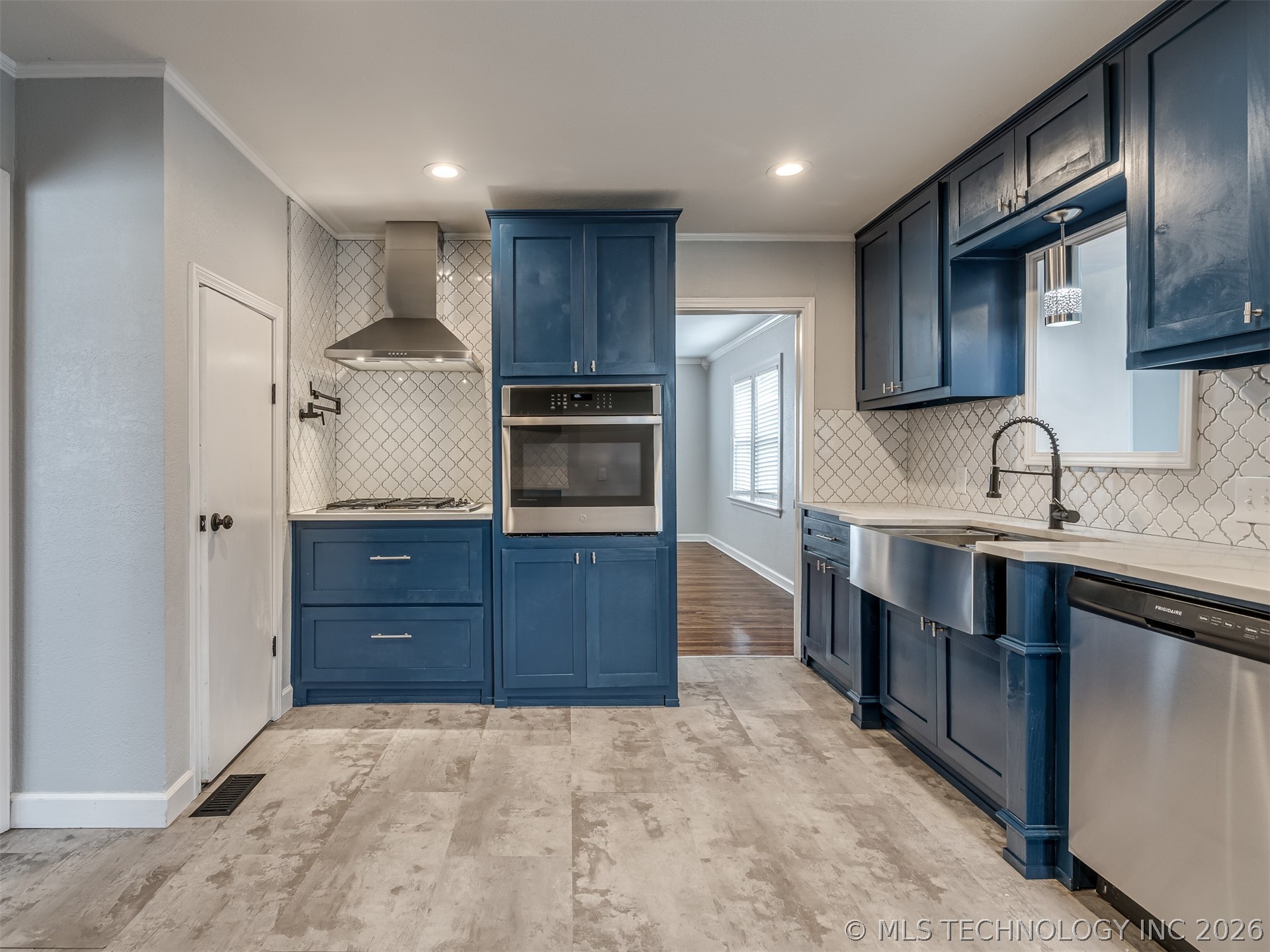 1204 S Columbia Avenue Tulsa OK 74104