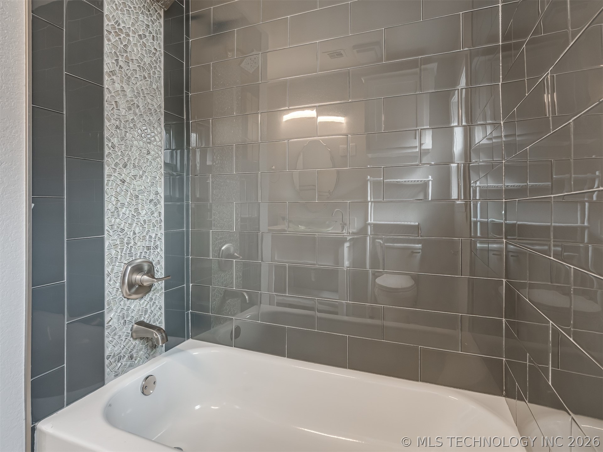 1204 S Columbia Avenue Tulsa OK 74104