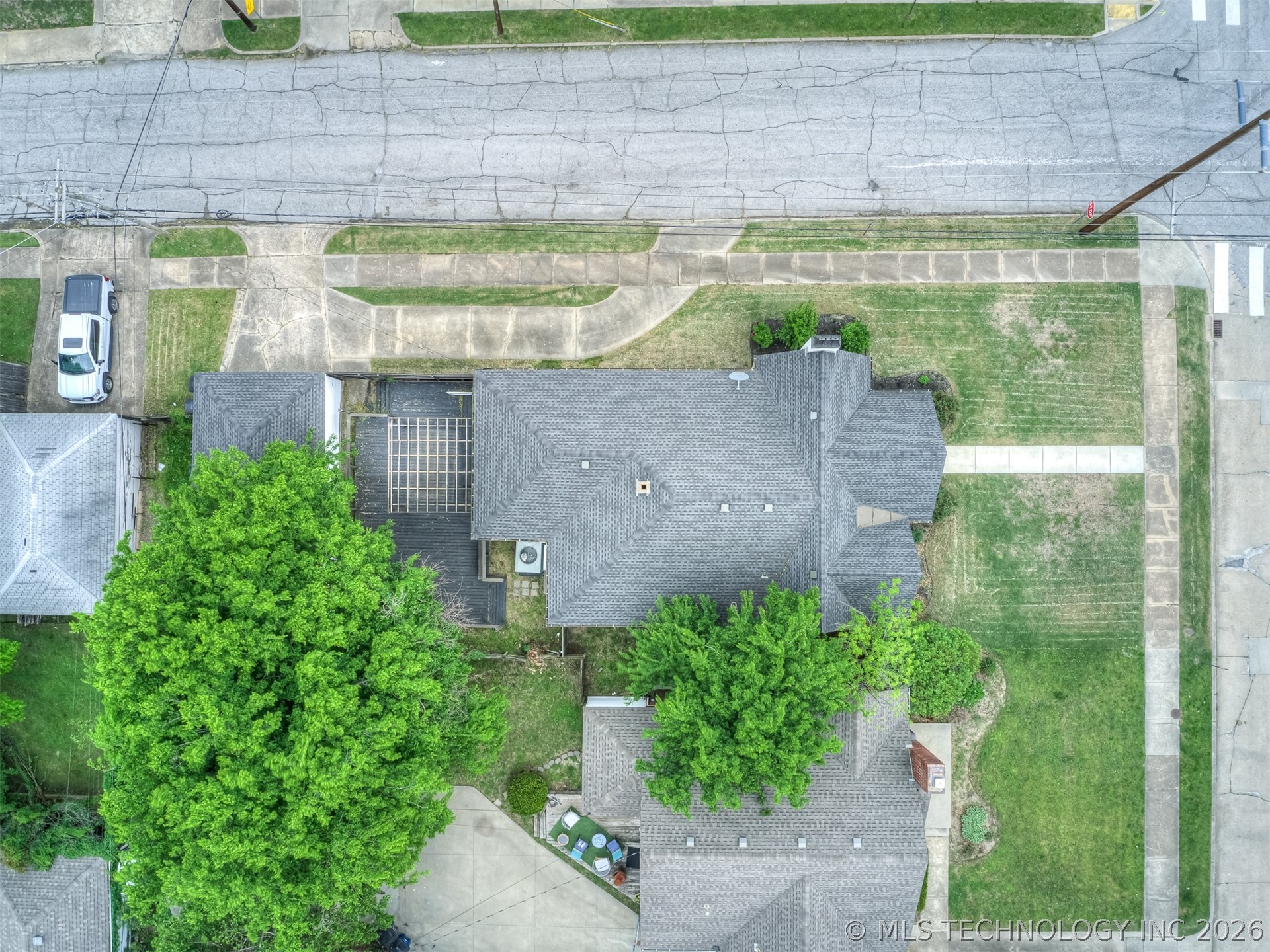 1204 S Columbia Avenue Tulsa OK 74104