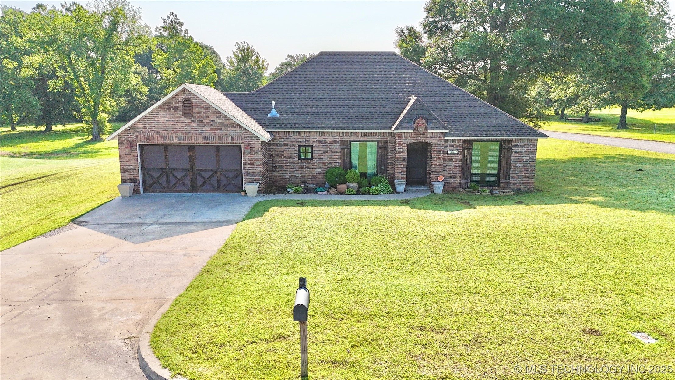 2102 N Peaceful Lane Stigler OK 74462