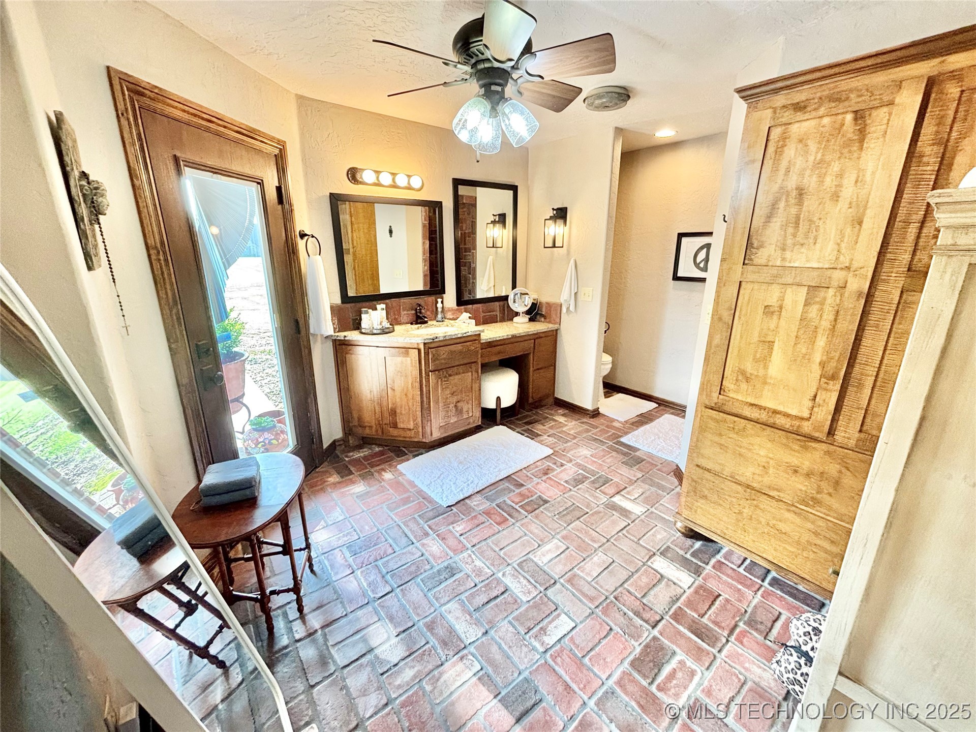 2102 N Peaceful Lane Stigler OK 74462