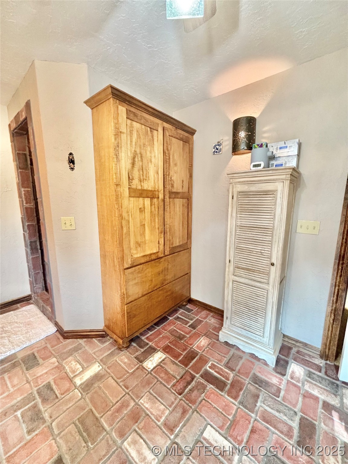 2102 N Peaceful Lane Stigler OK 74462